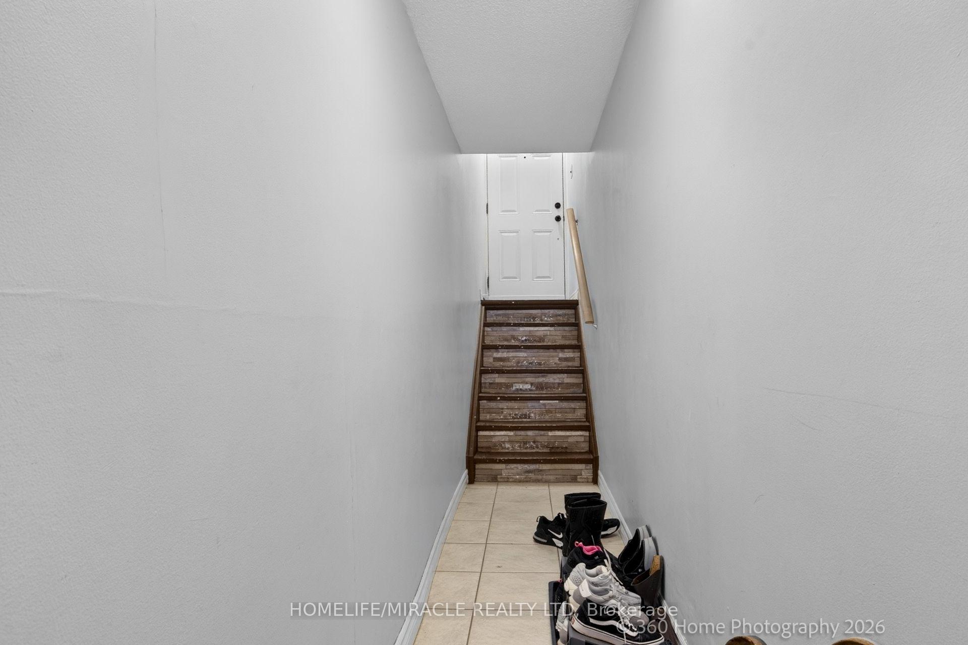Photo 21 of Unit 165, 74 Springfair Avenue, Aurora, Aurora Village — HOMEH