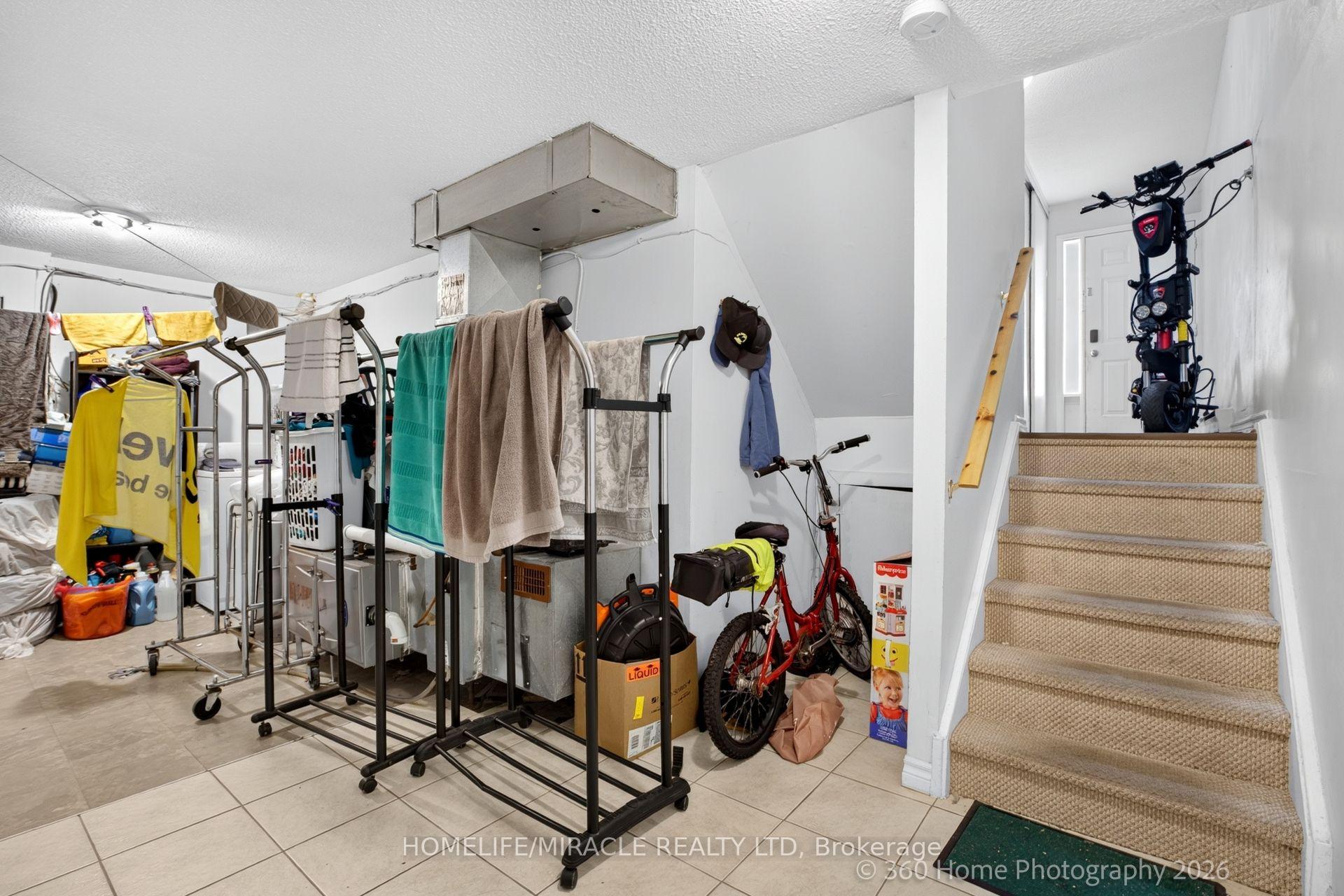 Photo 22 of Unit 165, 74 Springfair Avenue, Aurora, Aurora Village — HOMEH