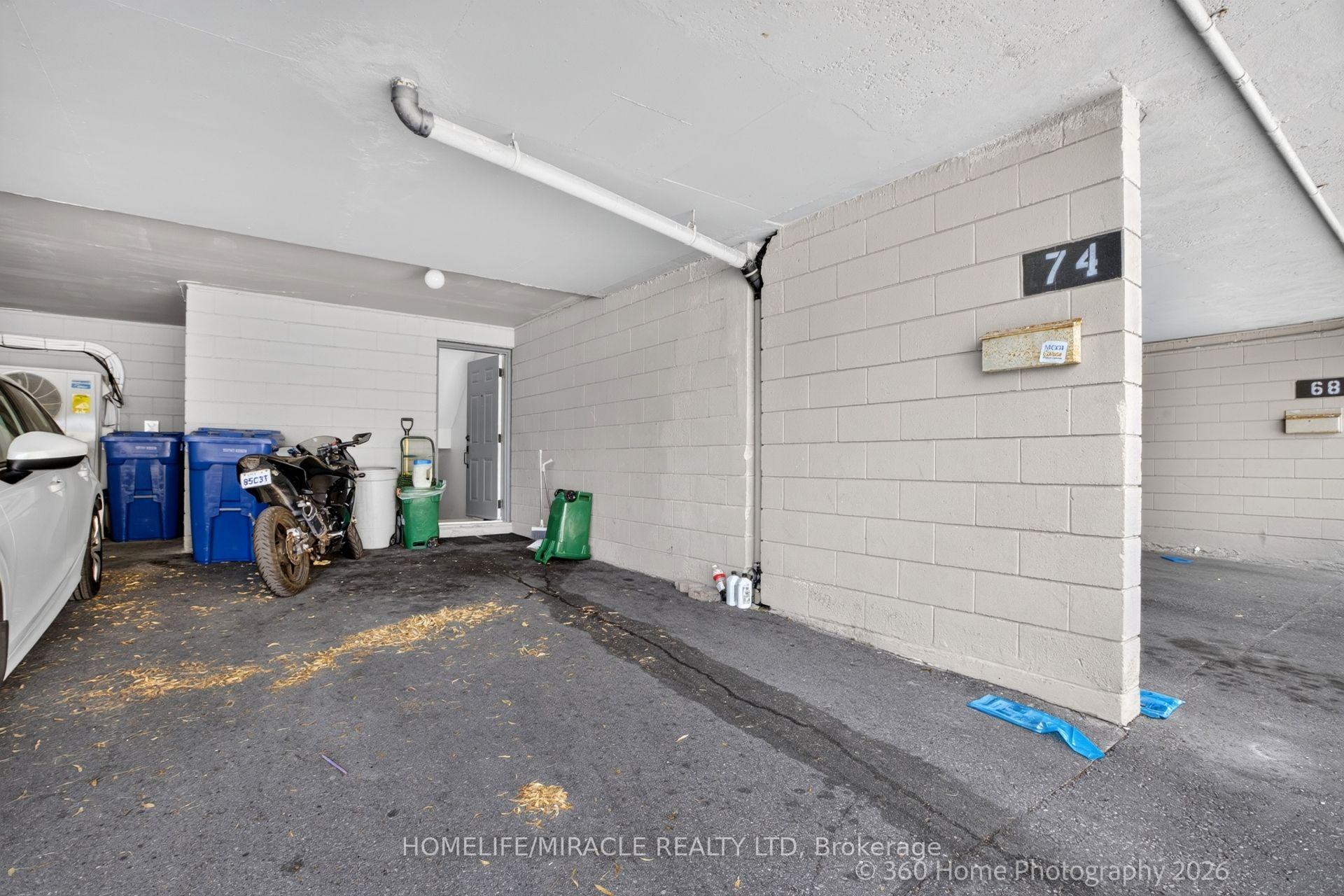 Photo 25 of Unit 165, 74 Springfair Avenue, Aurora, Aurora Village — HOMEH