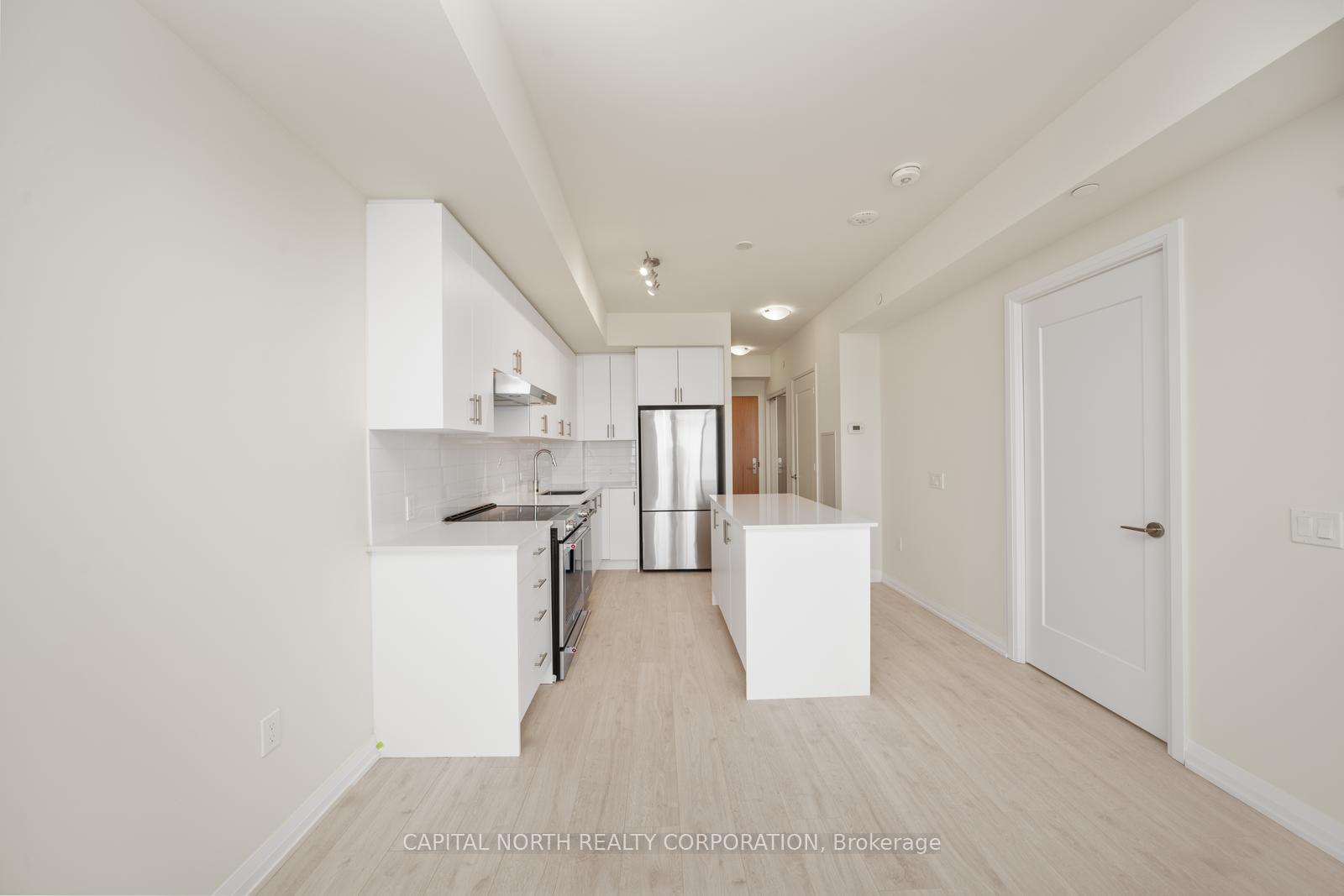 Photo 8 of Unit 1606, 8960 Jane Street, Vaughan, Concord — HOMEH