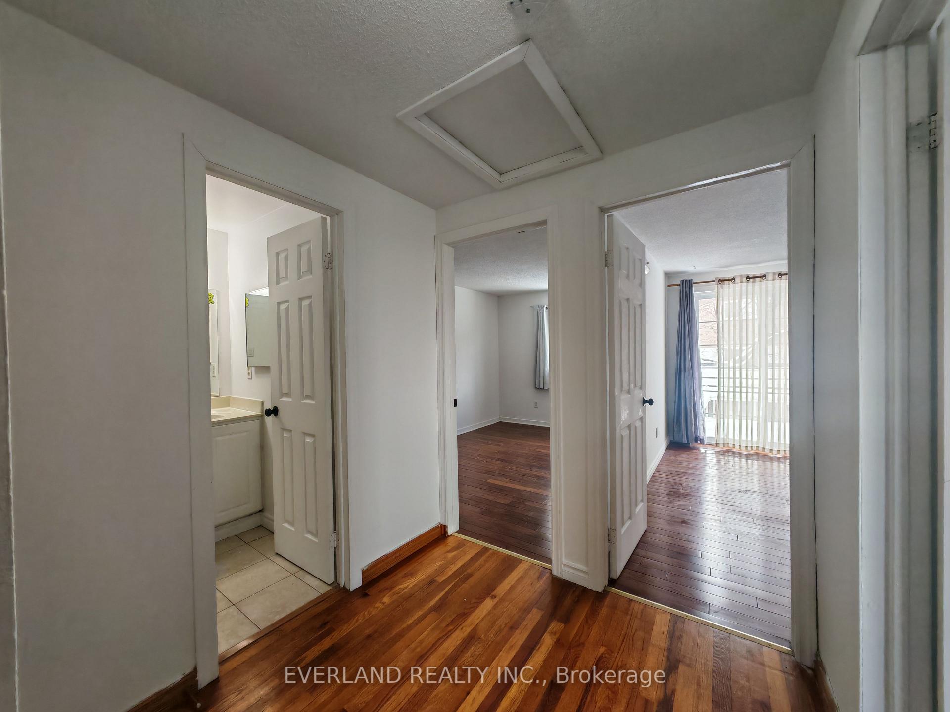 Photo 9 of 18 Camberley Court, Scarborough, Malvern — HOMEH