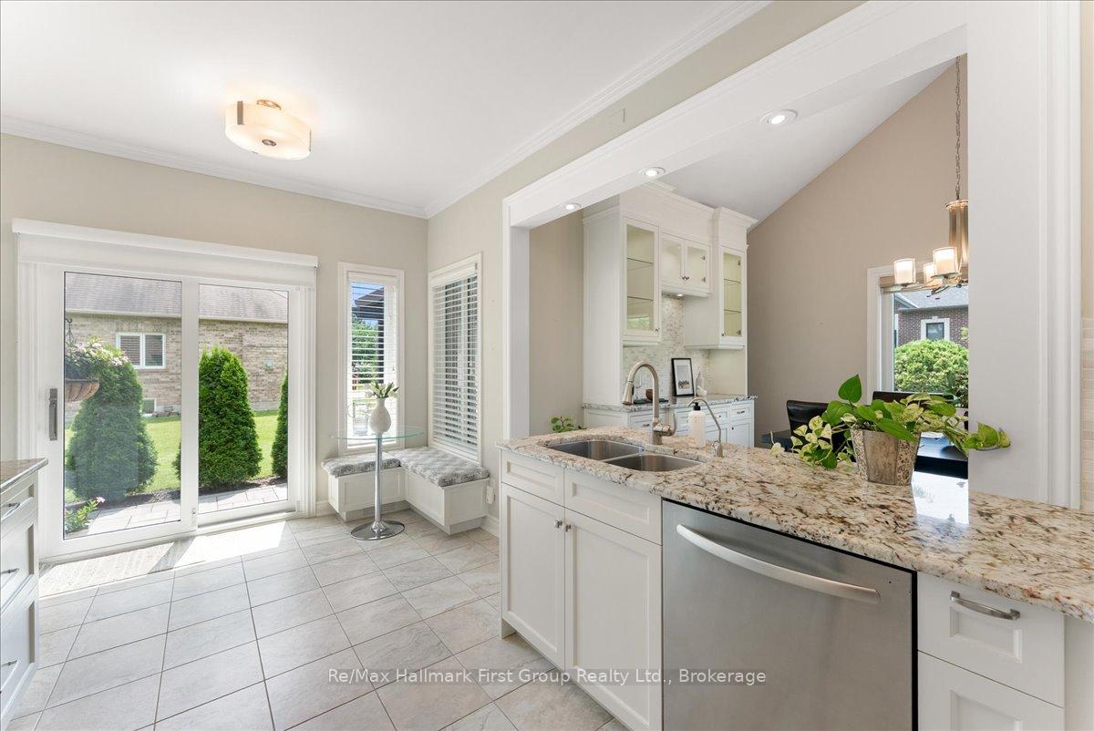 Photo 17 of 64 Waterbury Crescent, Scugog, Port Perry — HOMEH