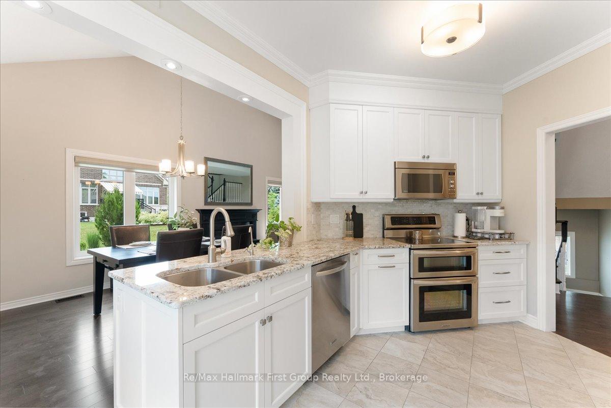 Photo 20 of 64 Waterbury Crescent, Scugog, Port Perry — HOMEH