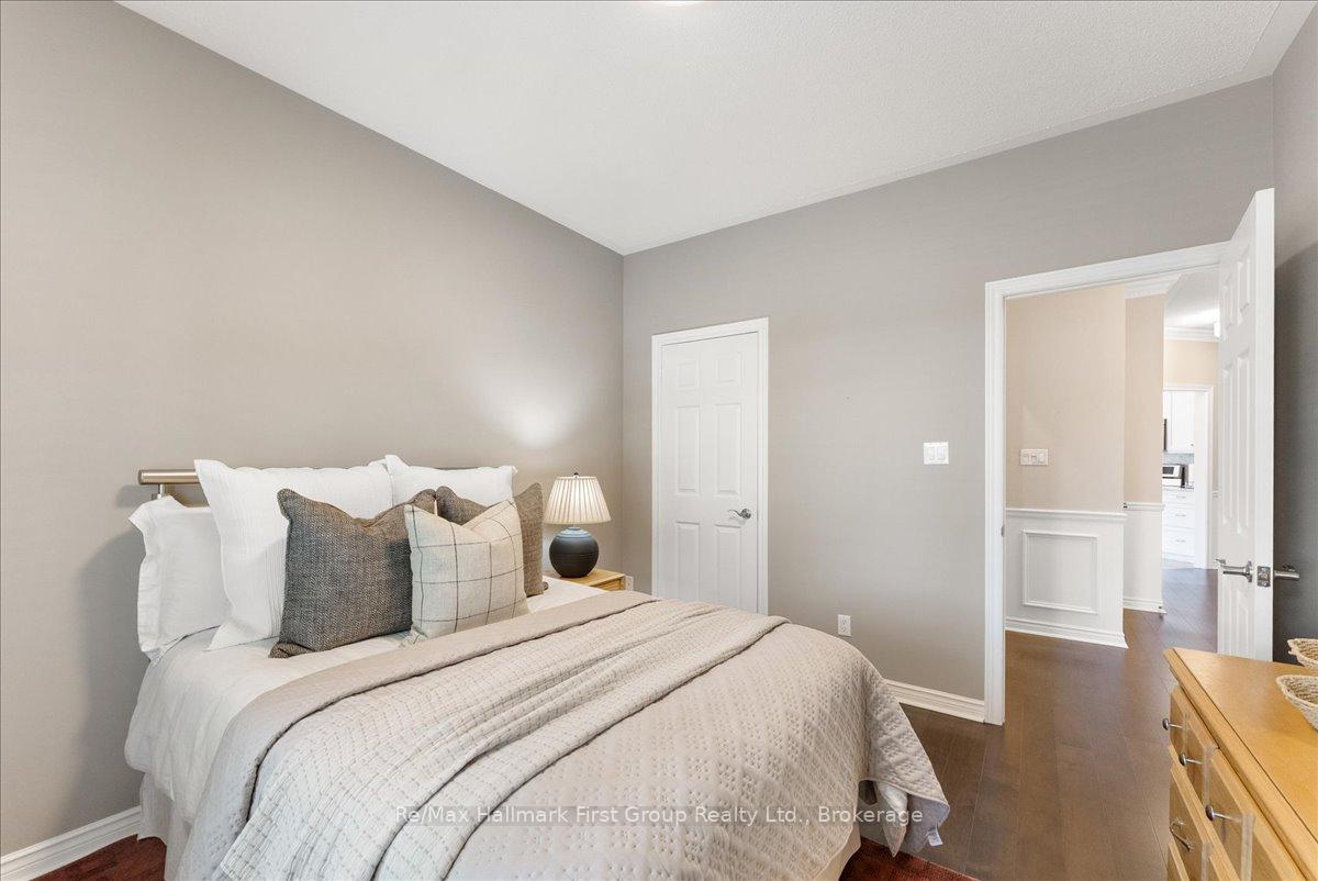Photo 26 of 64 Waterbury Crescent, Scugog, Port Perry — HOMEH