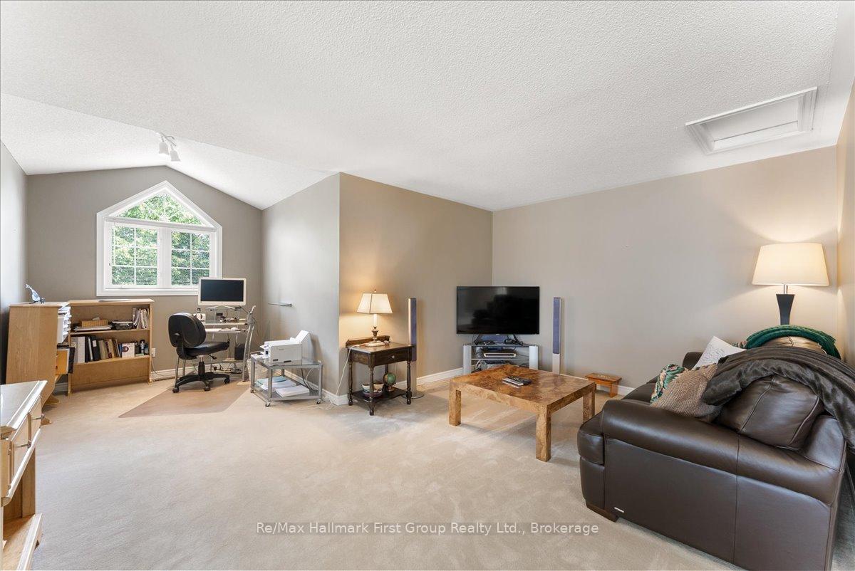 Photo 31 of 64 Waterbury Crescent, Scugog, Port Perry — HOMEH