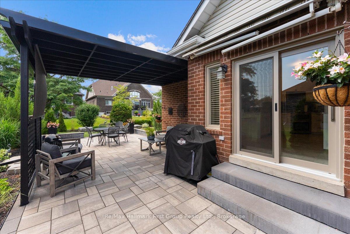Photo 35 of 64 Waterbury Crescent, Scugog, Port Perry — HOMEH