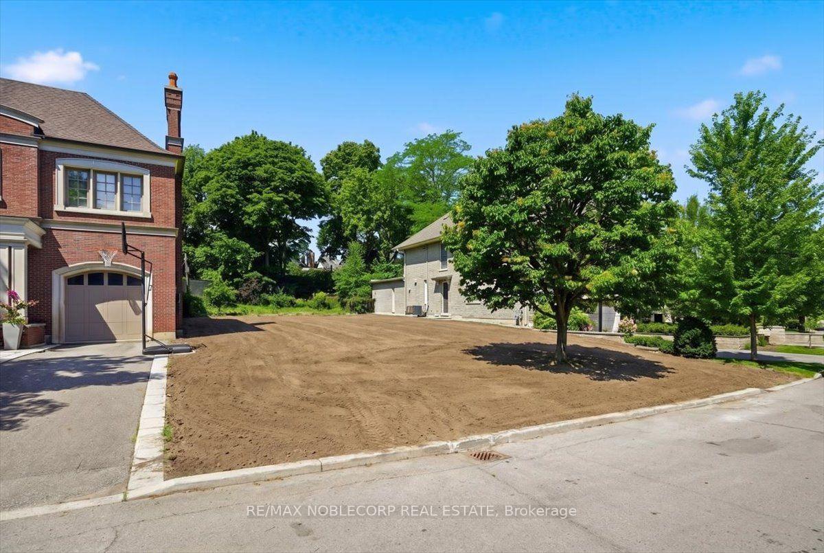 Photo 6 of 180 Dunvegan Road, Toronto, Forest Hill South — HOMEH