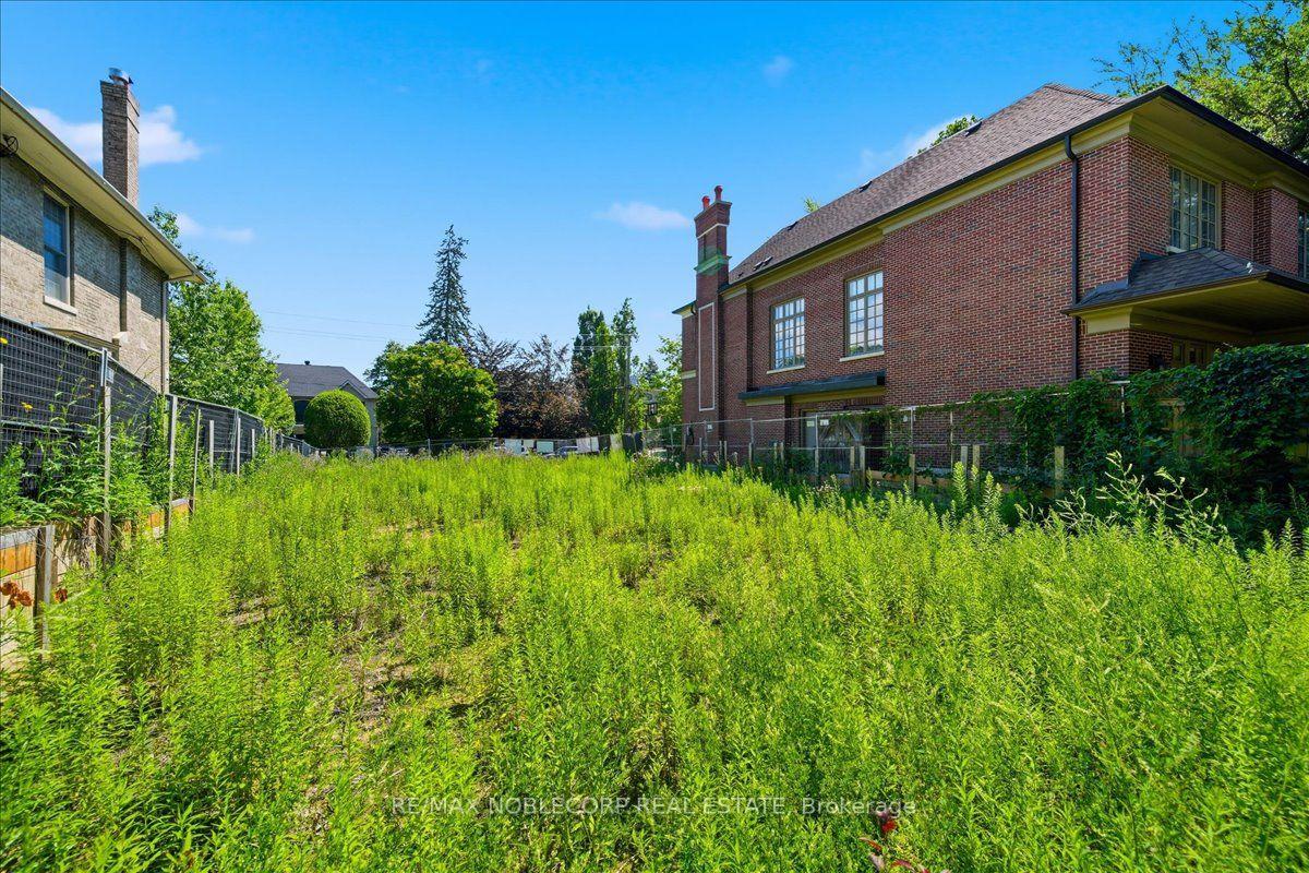 Photo 25 of 180 Dunvegan Road, Toronto, Forest Hill South — HOMEH