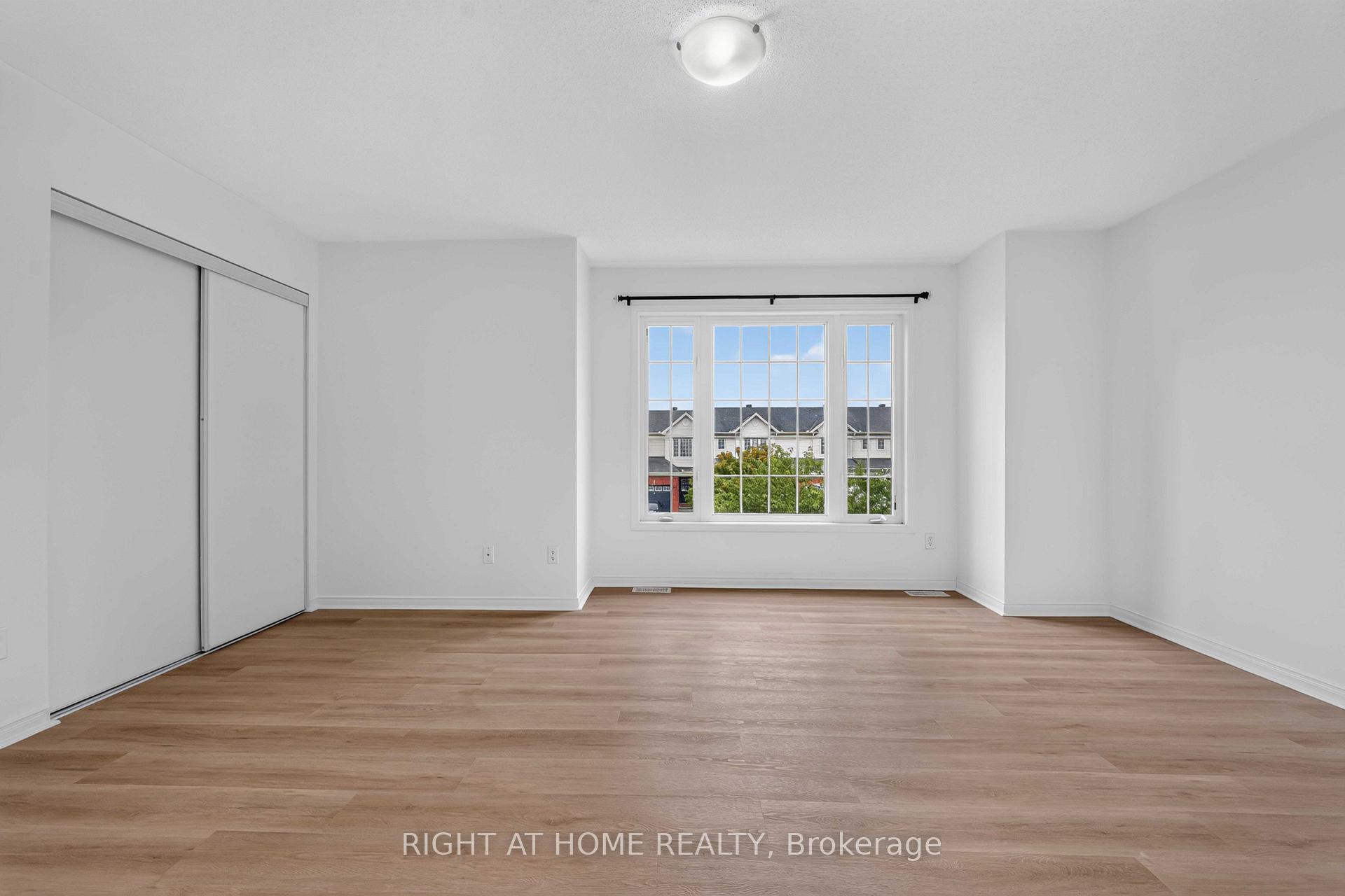 Photo 14 of 343 Amici Terrace, Ottawa, Kanata - Emerald Meadows/Trailwest — HOMEH