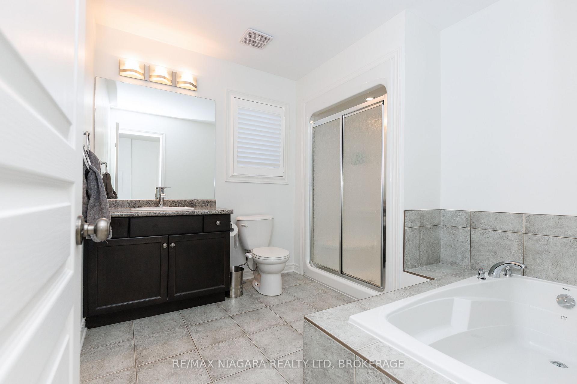 Photo 16 of 6610 Mary Drive, Niagara Falls, Forestview — HOMEH