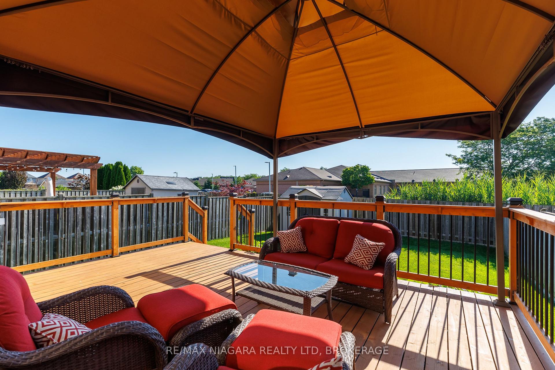 Photo 30 of 6610 Mary Drive, Niagara Falls, Forestview — HOMEH