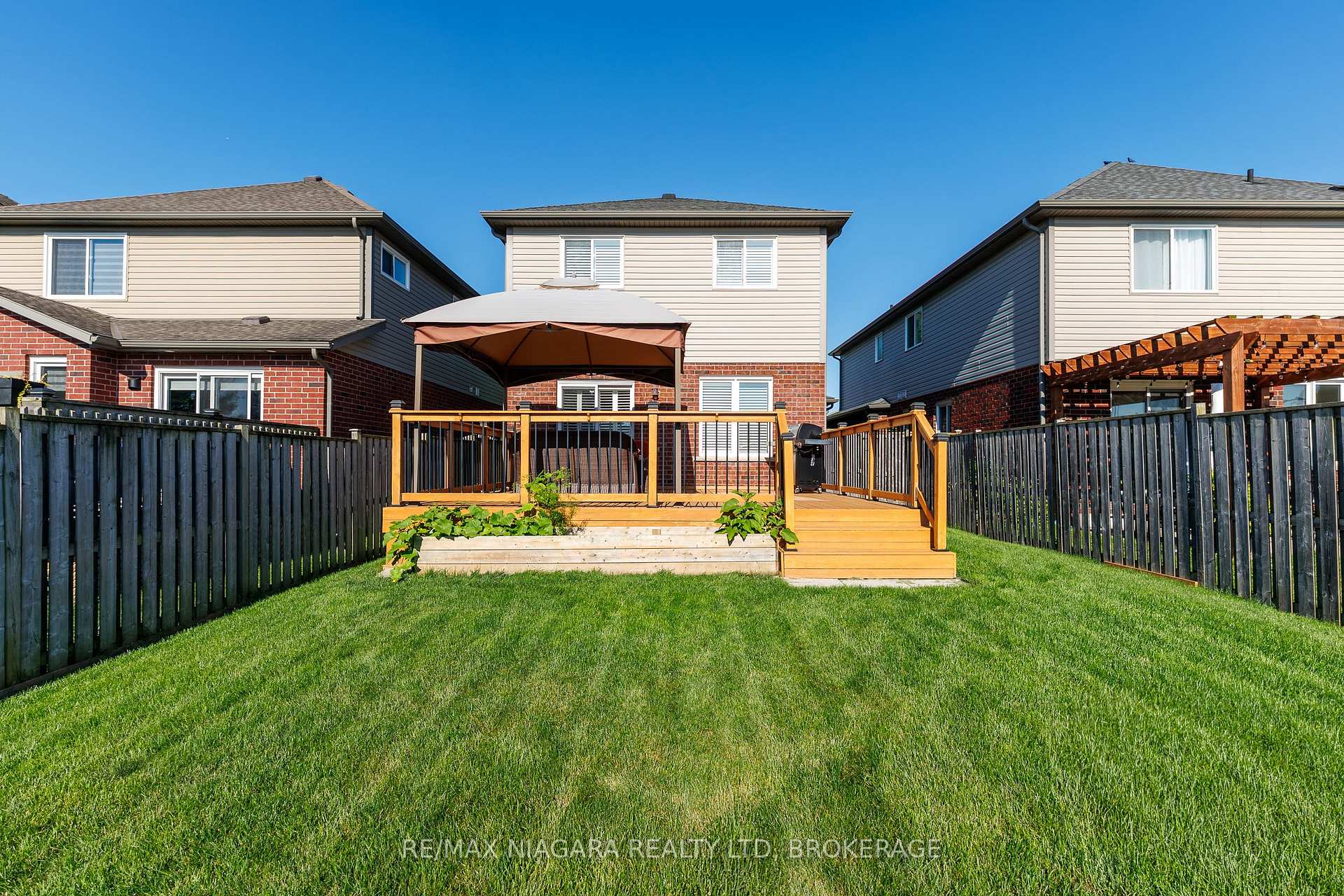 Photo 32 of 6610 Mary Drive, Niagara Falls, Forestview — HOMEH