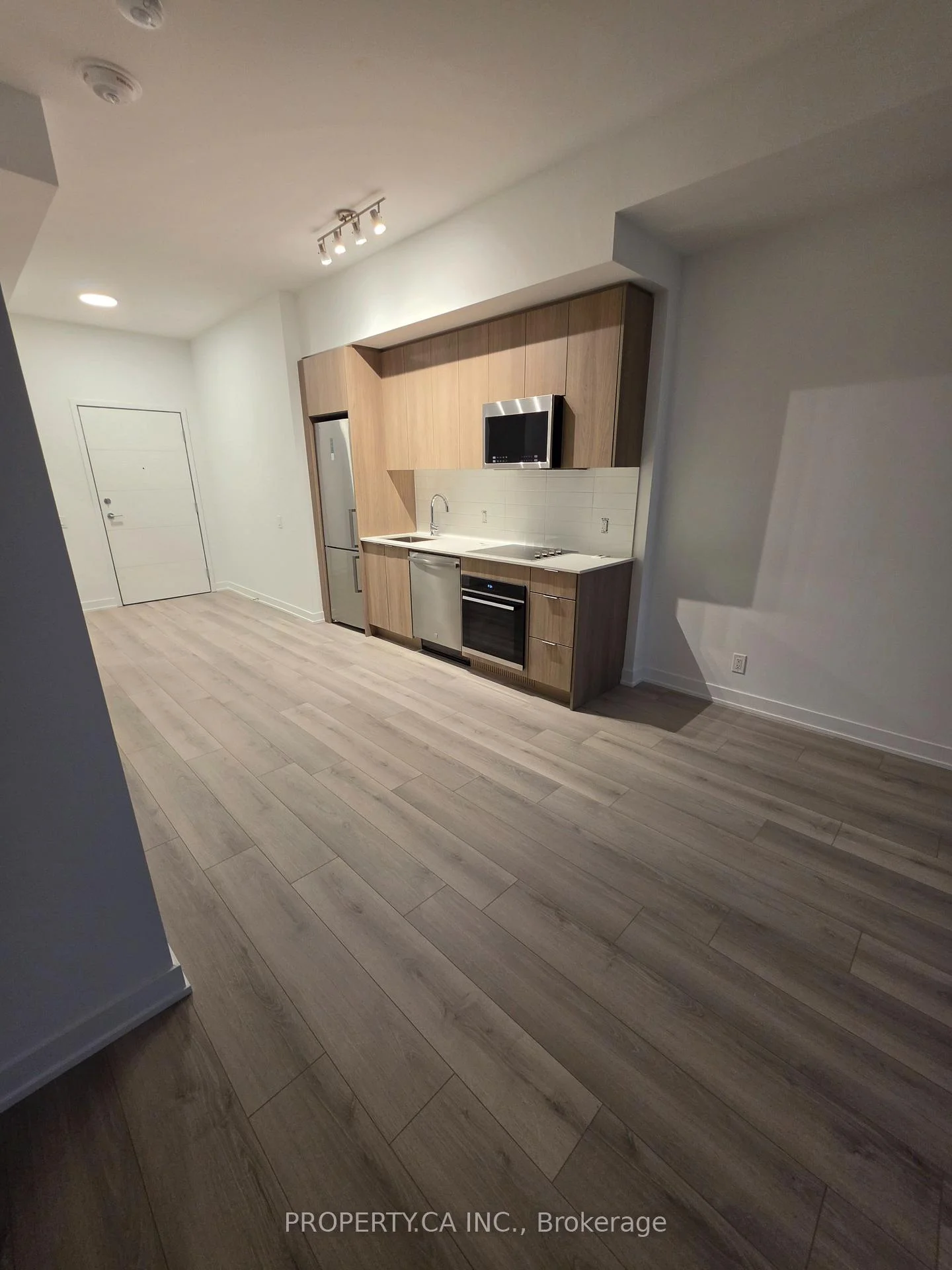 Photo 2 of Unit 221, 20 Deans Drive, Scarborough, Clairlea-Birchmount — HOMEH