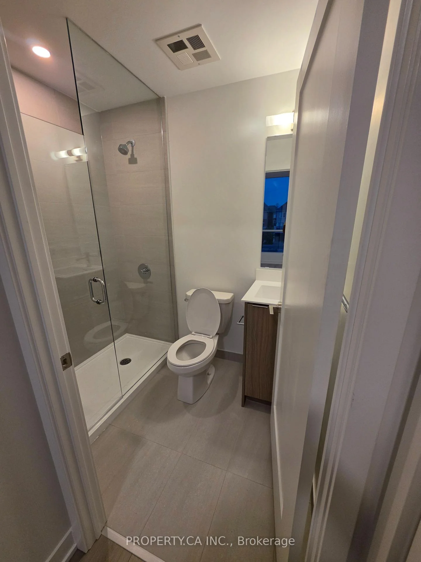 Photo 8 of Unit 221, 20 Deans Drive, Scarborough, Clairlea-Birchmount — HOMEH