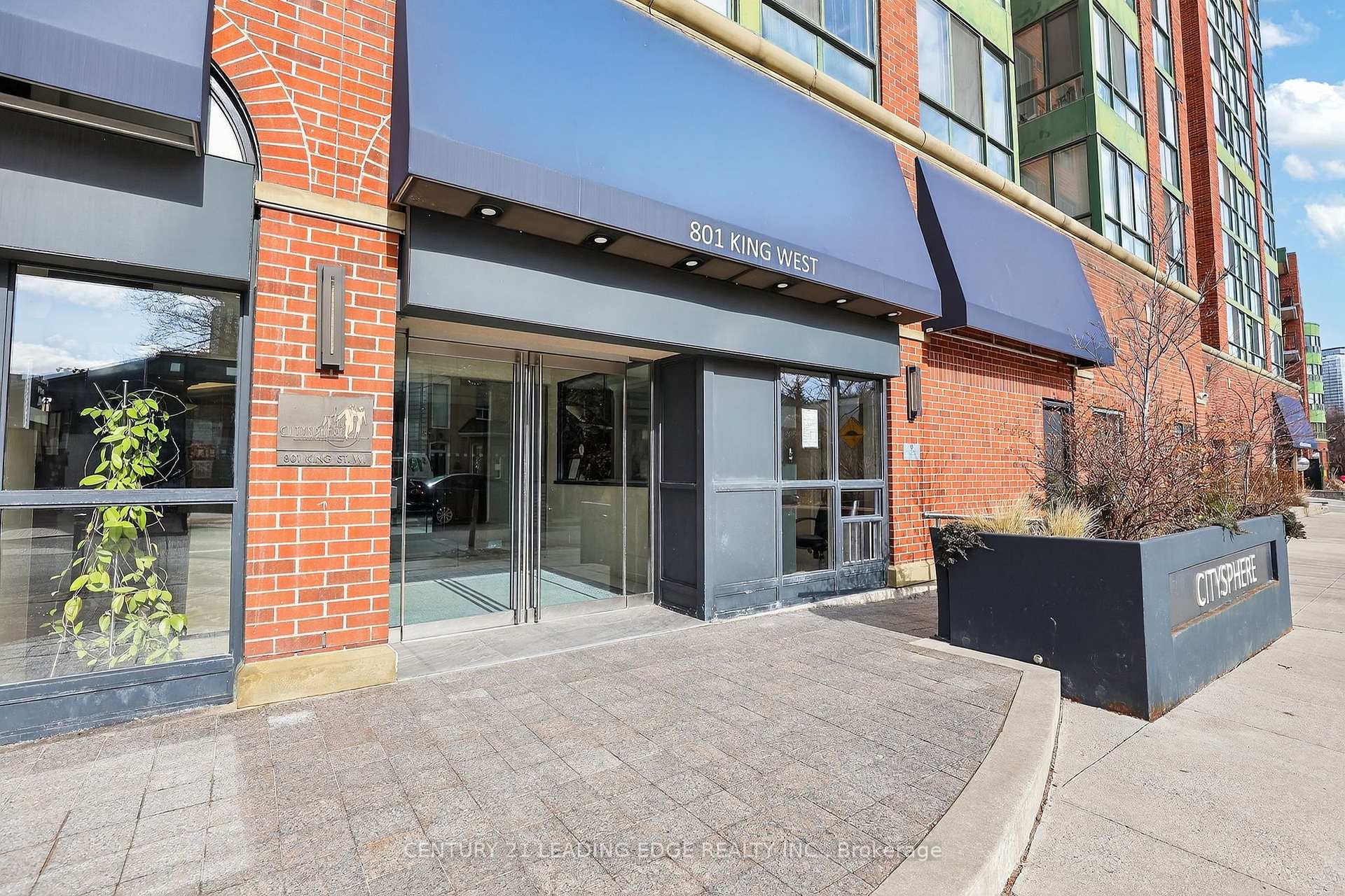 Photo 3 of Unit 903, 801 King Street W, Toronto, Niagara — HOMEH