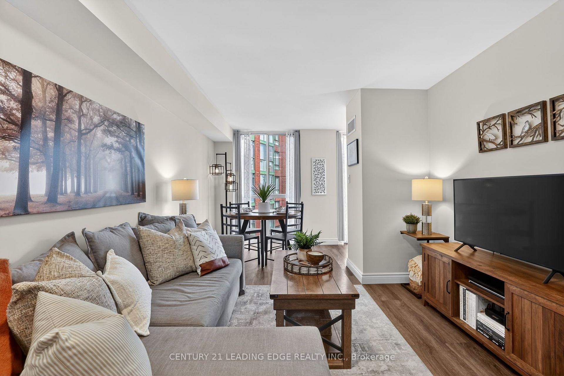 Photo 15 of Unit 903, 801 King Street W, Toronto, Niagara — HOMEH