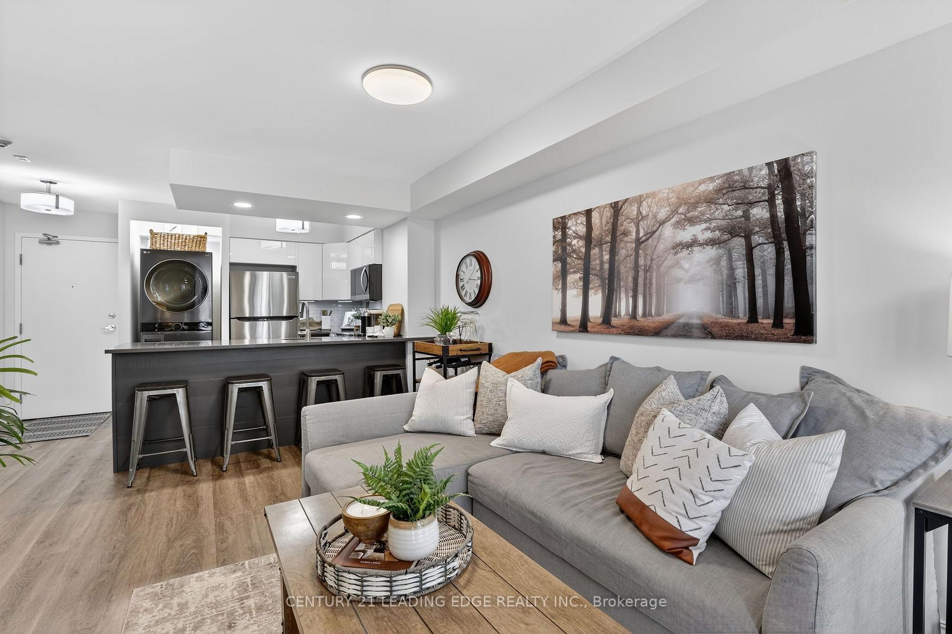 Photo 16 of Unit 903, 801 King Street W, Toronto, Niagara — HOMEH