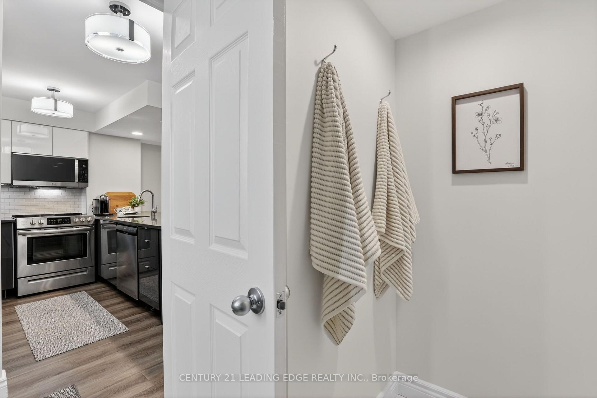 Photo 32 of Unit 903, 801 King Street W, Toronto, Niagara — HOMEH