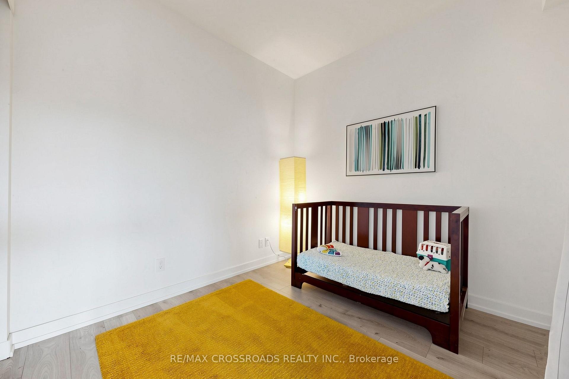 Photo 19 of 161 Roehampton Ave Apt: 4206 Avenue, Toronto, Mount Pleasant West — HOMEH