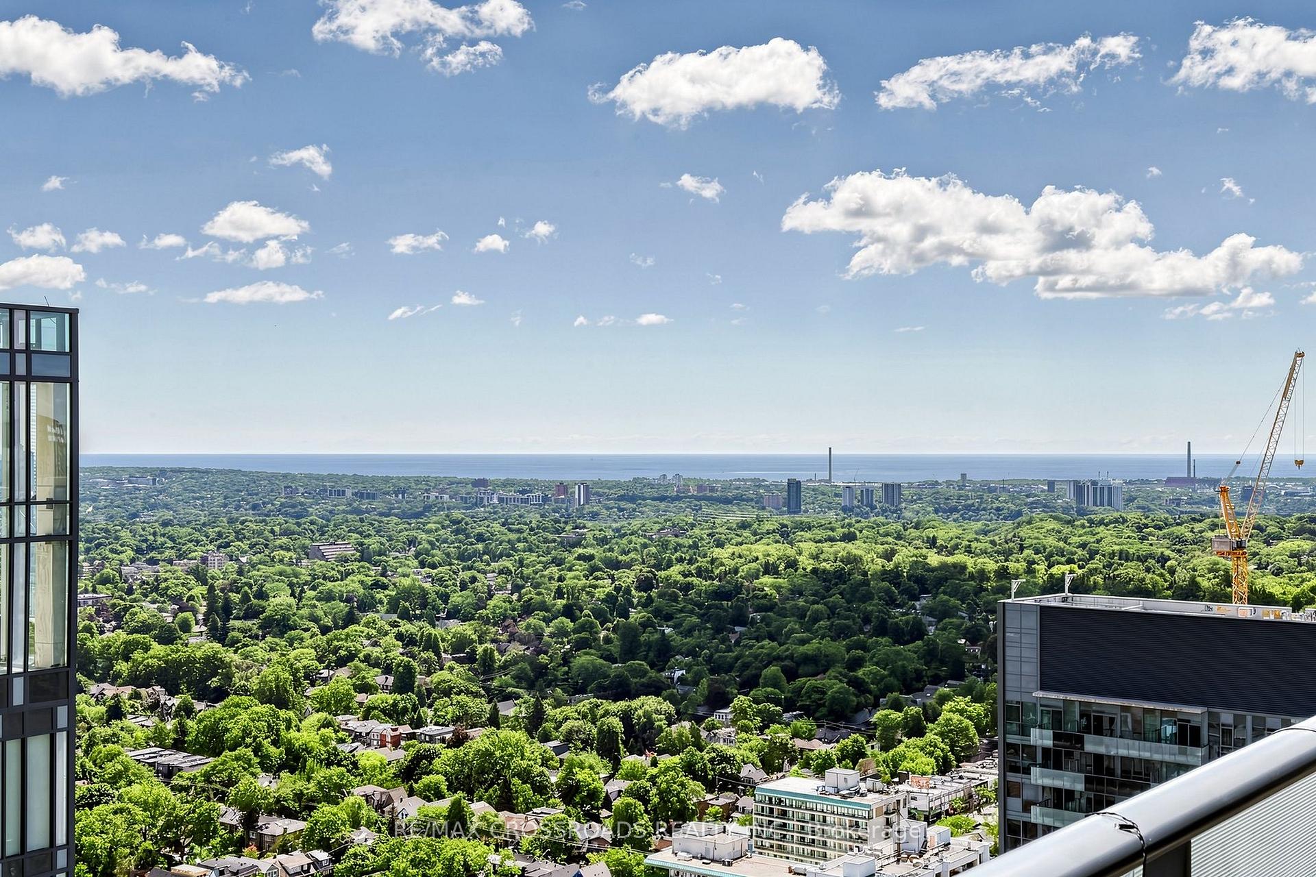 Photo 34 of 161 Roehampton Ave Apt: 4206 Avenue, Toronto, Mount Pleasant West — HOMEH