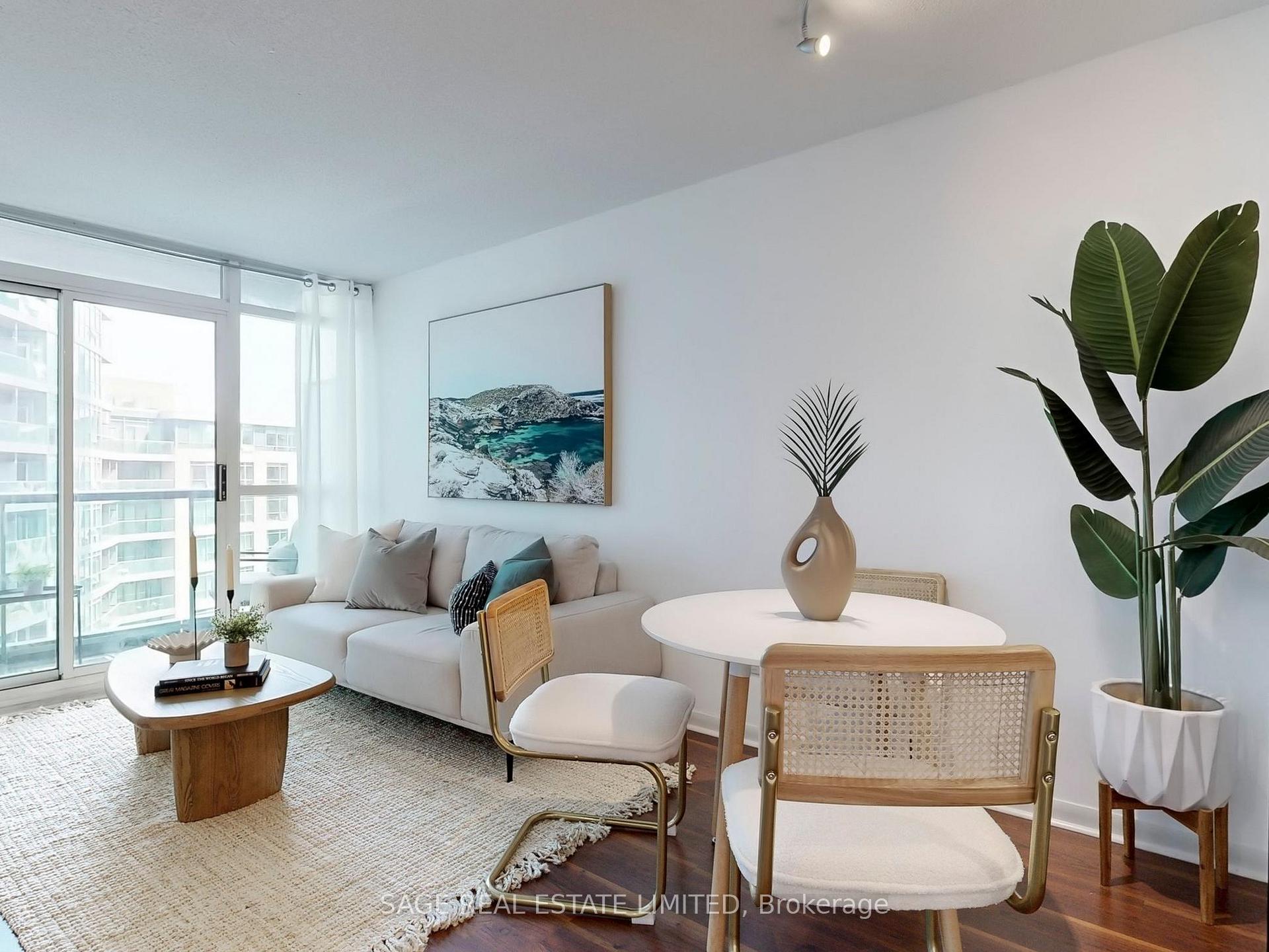 Front of Unit 616, 219 Fort York Boulevard
