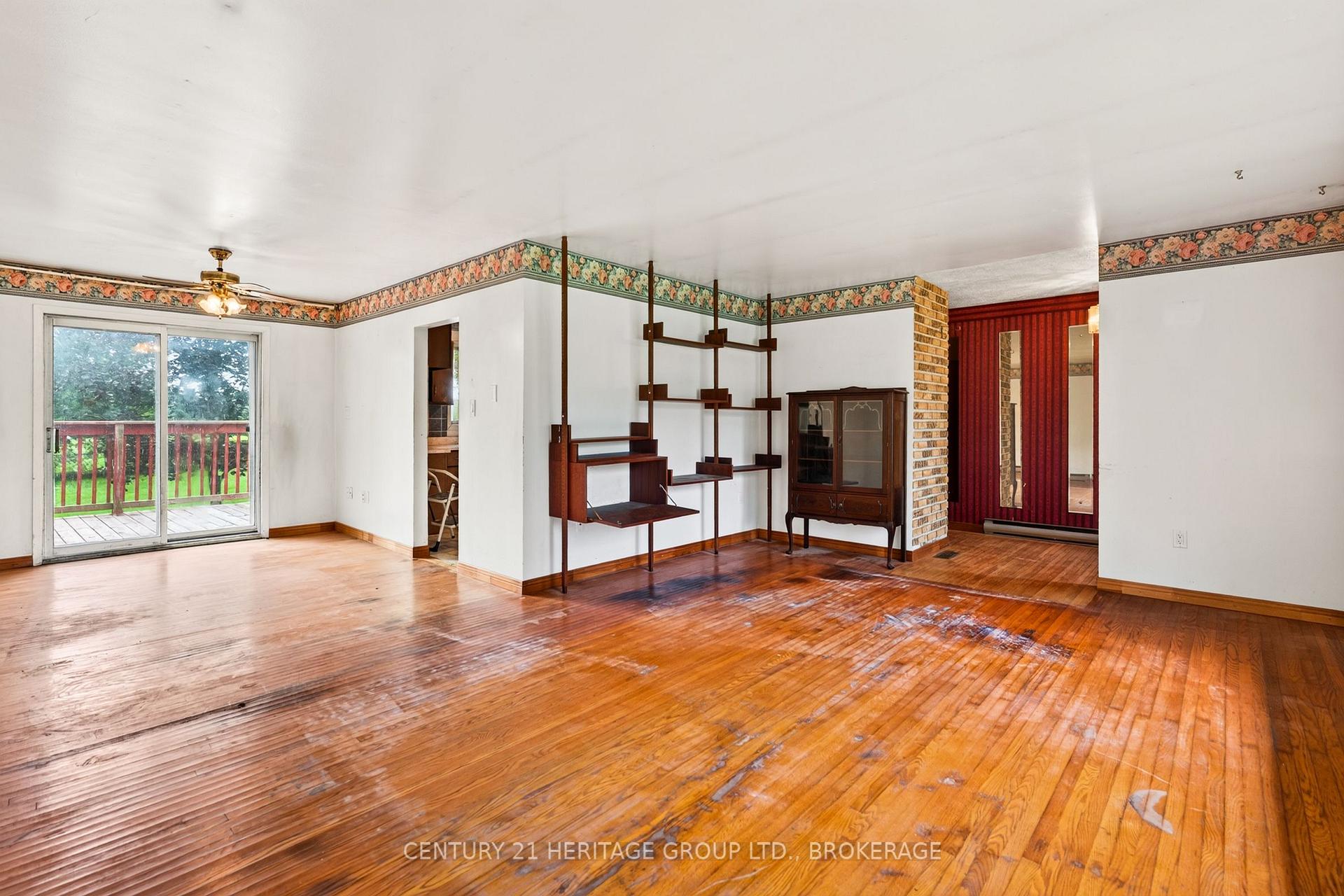 Photo 5 of 2496 Leeman Lane, Kingston, City North of 401 — HOMEH