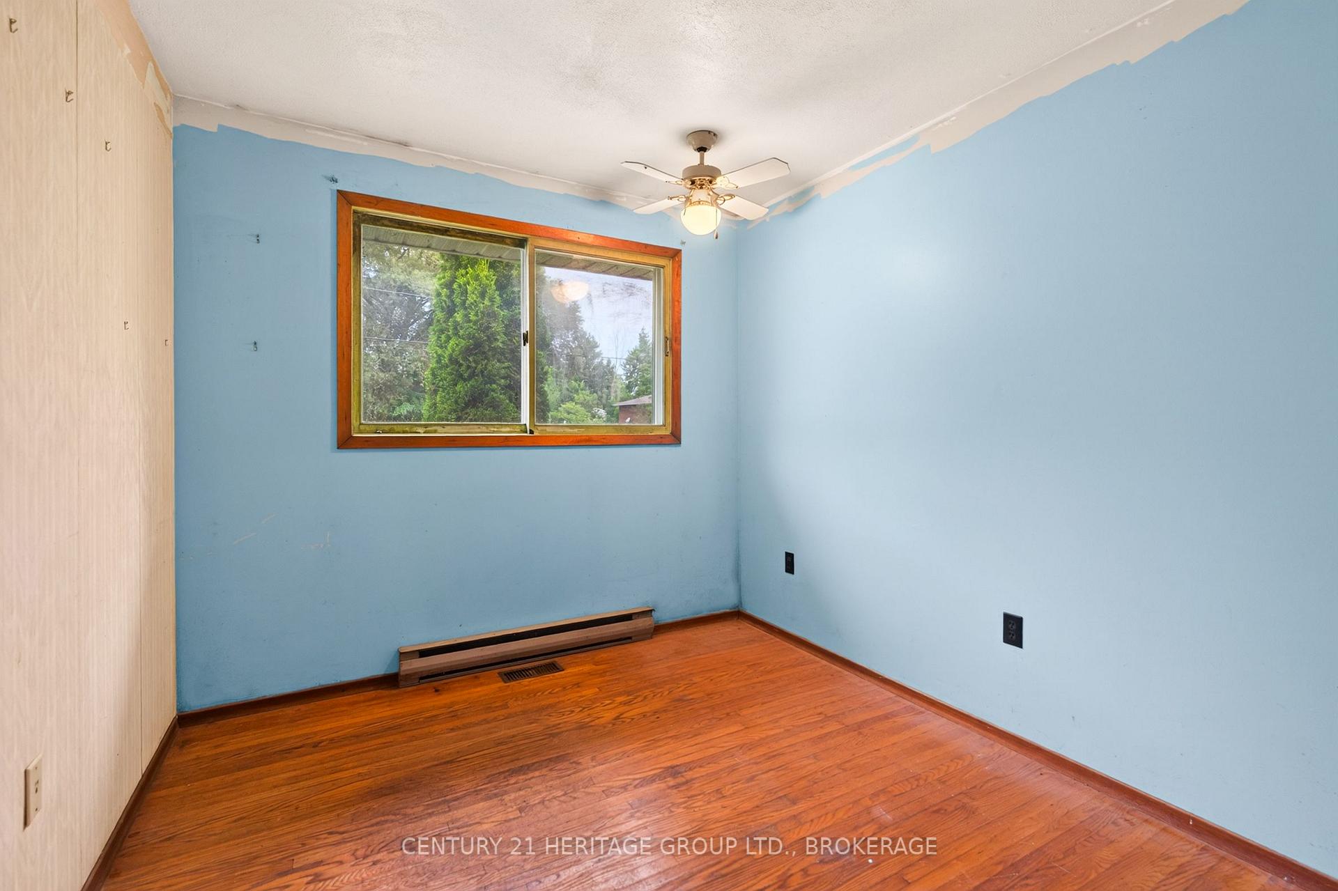 Photo 11 of 2496 Leeman Lane, Kingston, City North of 401 — HOMEH