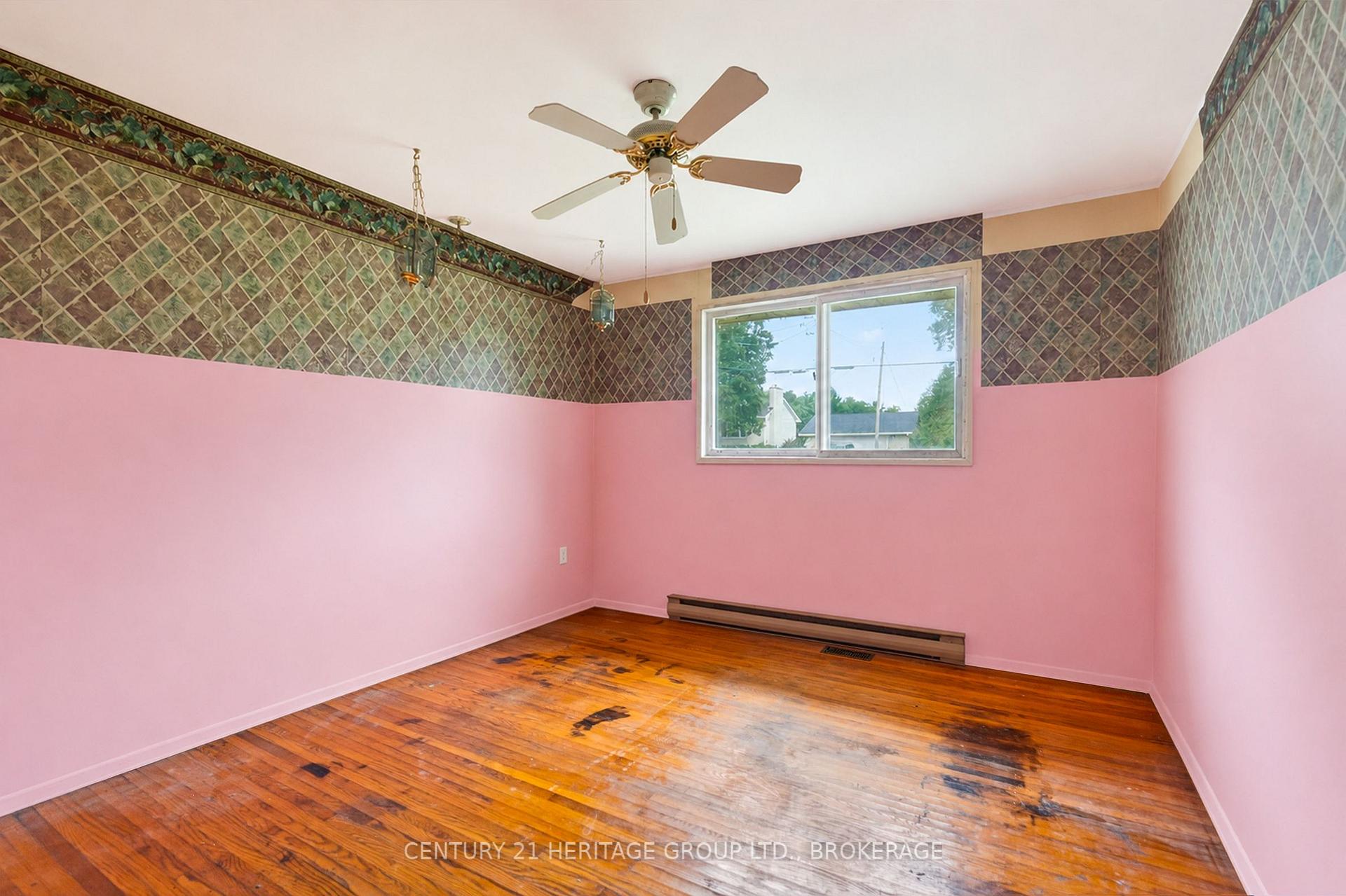 Photo 15 of 2496 Leeman Lane, Kingston, City North of 401 — HOMEH