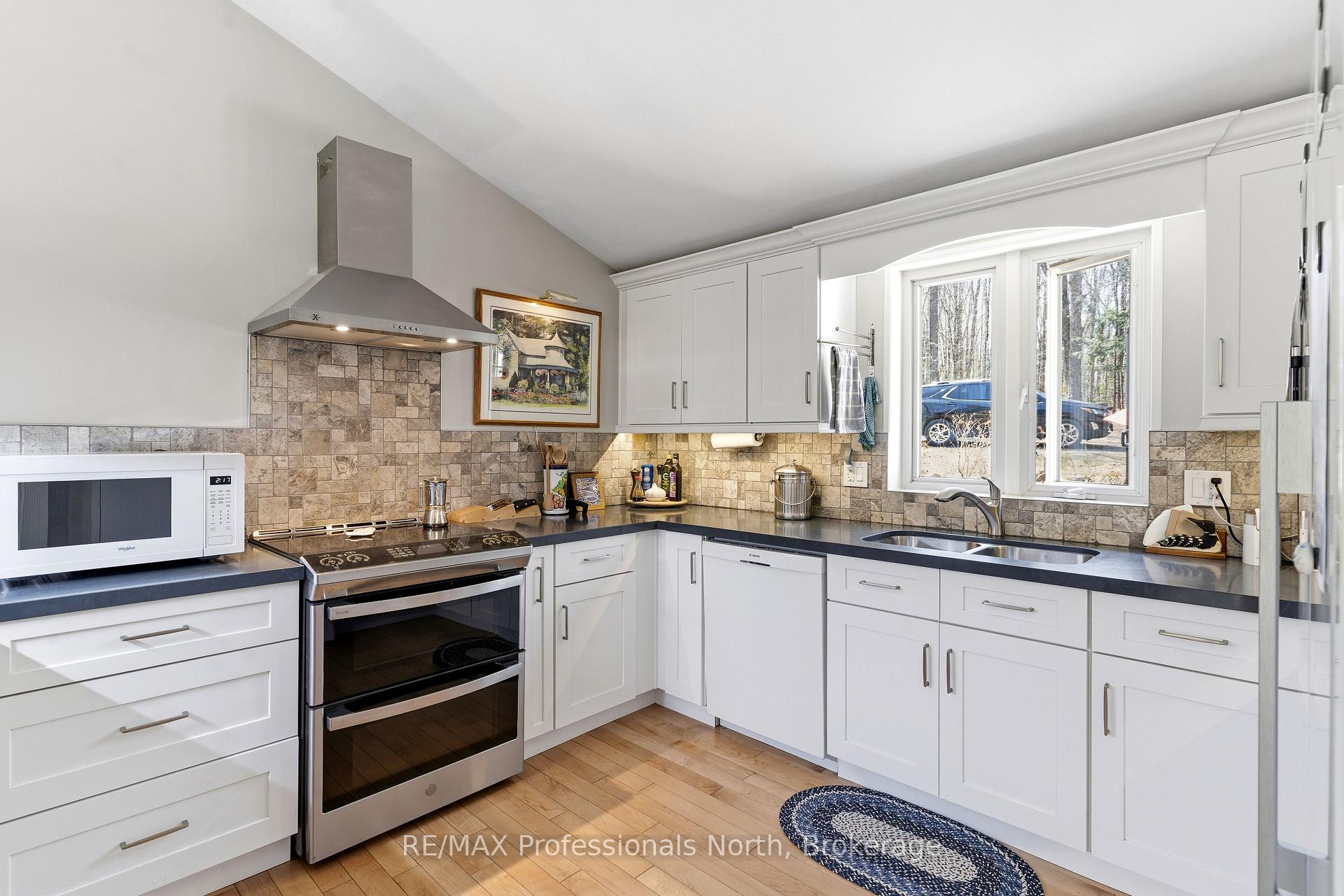 Photo 18 of 1048 Elk Drive, Dysart et al, Guilford — HOMEH