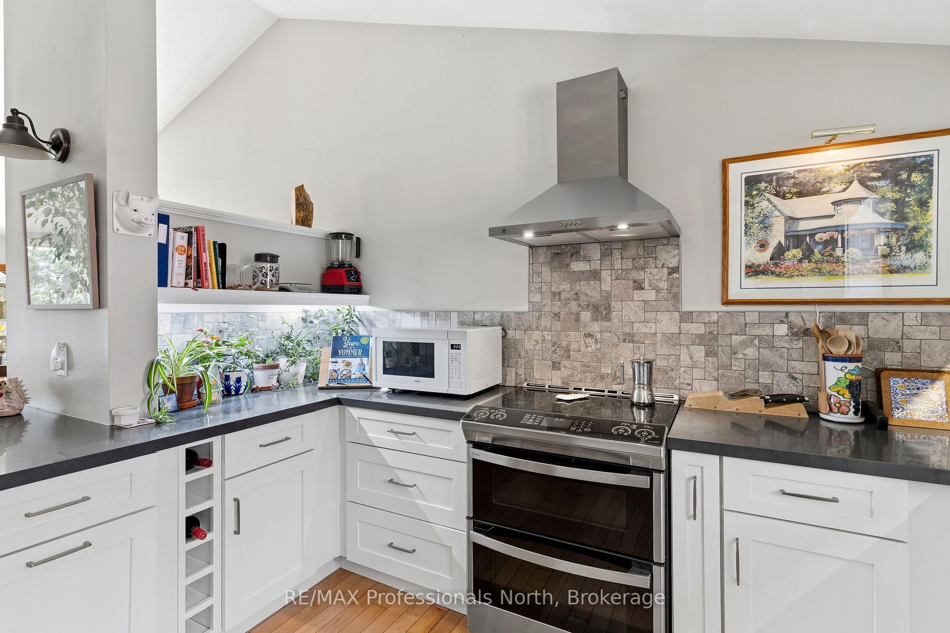 Photo 20 of 1048 Elk Drive, Dysart et al, Guilford — HOMEH