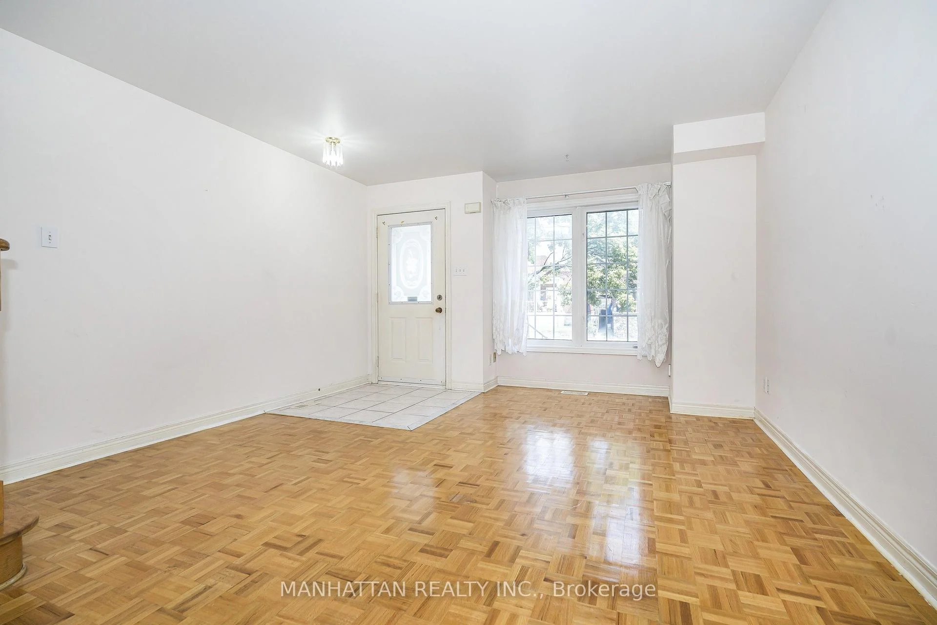 Photo 8 of 1220 Weston Road, North York, Mount Dennis — HOMEH