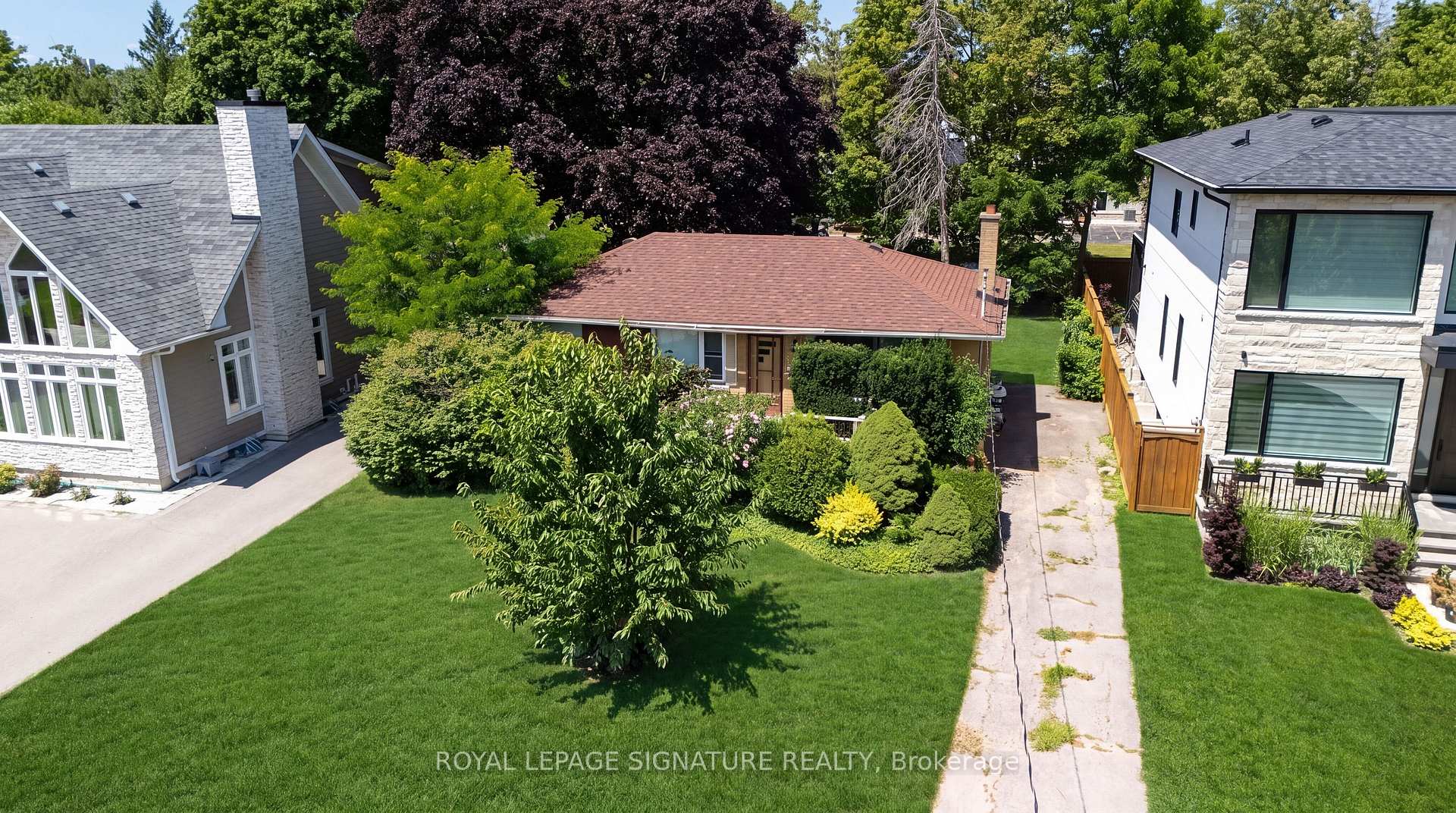 Photo of 1405 Constance Dr