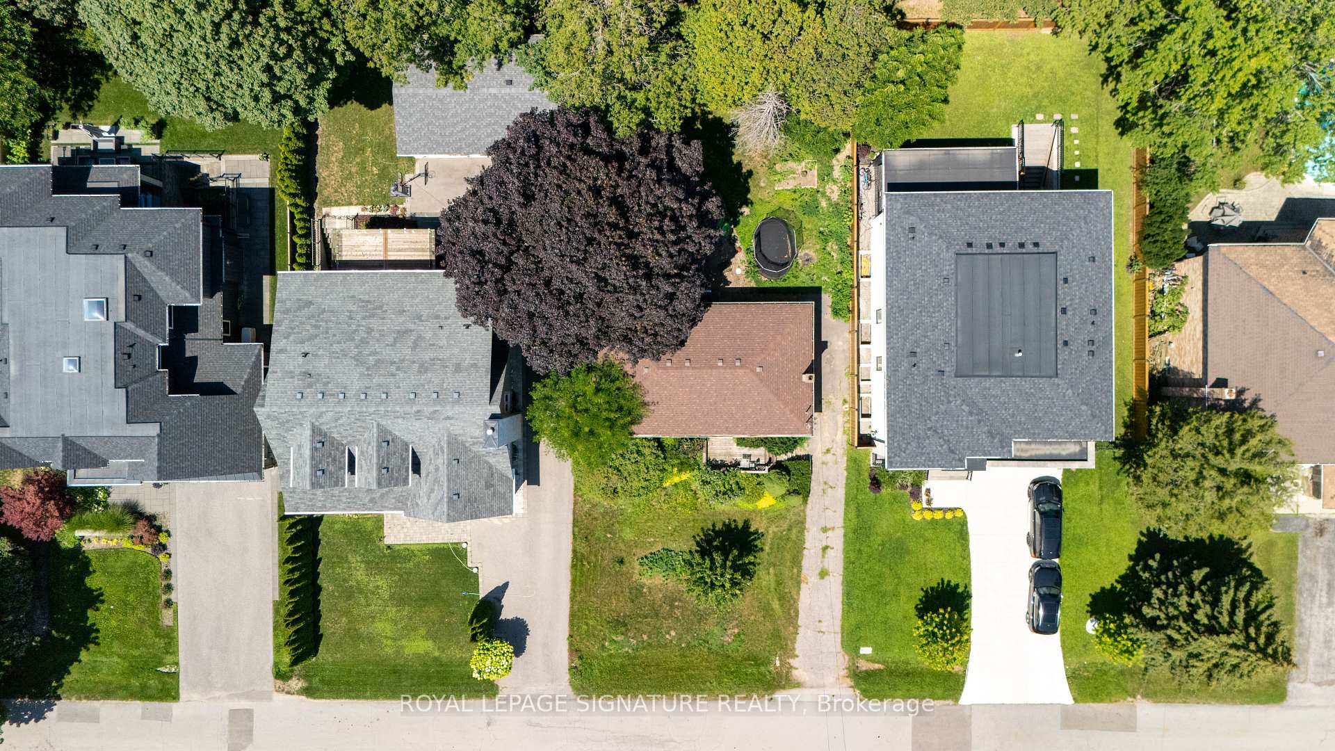 Photo 2 of 1405 Constance Dr, Oakville, Morrison — HOMEH
