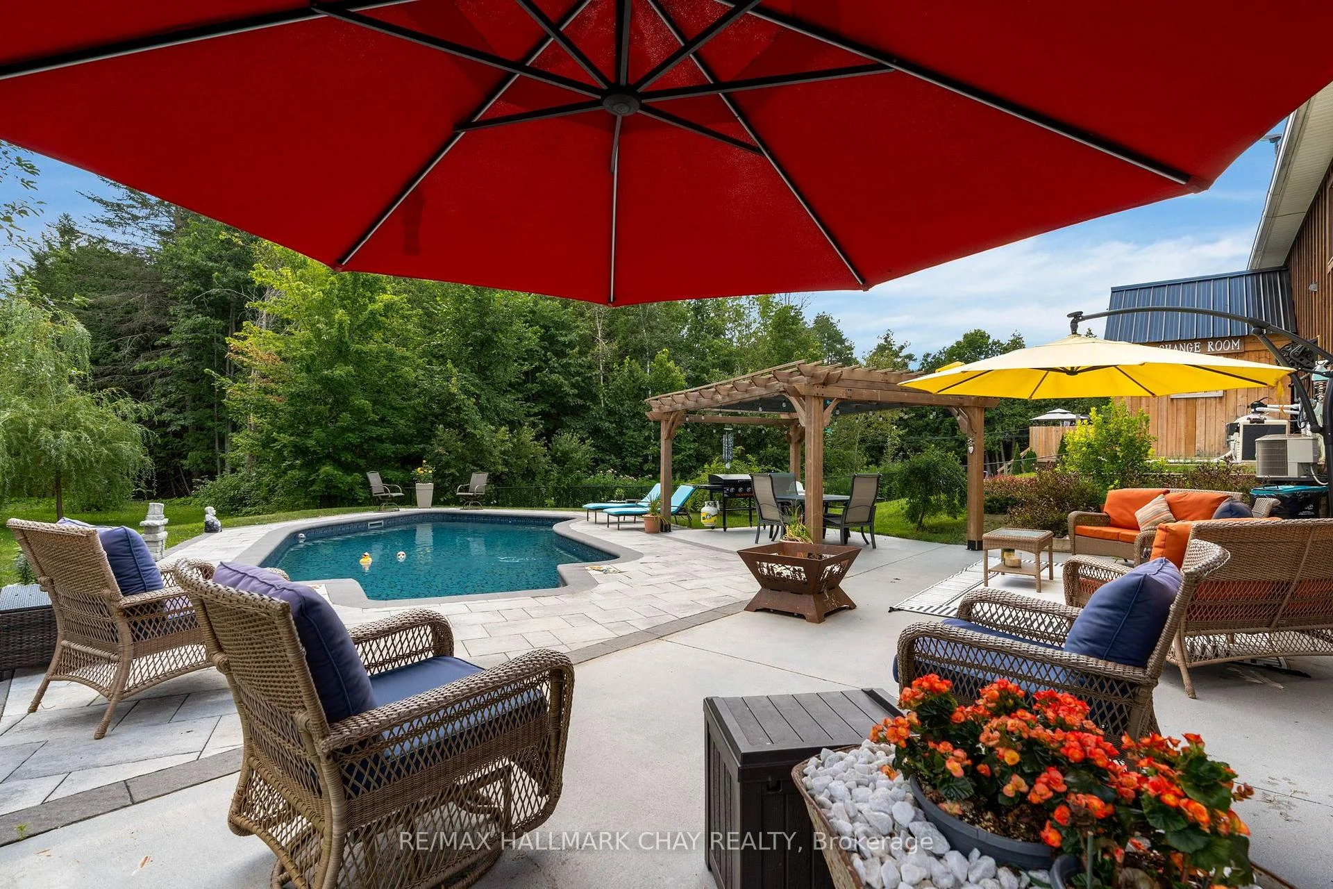 Photo 5 of 4193 Hogback Road, Clearview, Rural Clearview — HOMEH