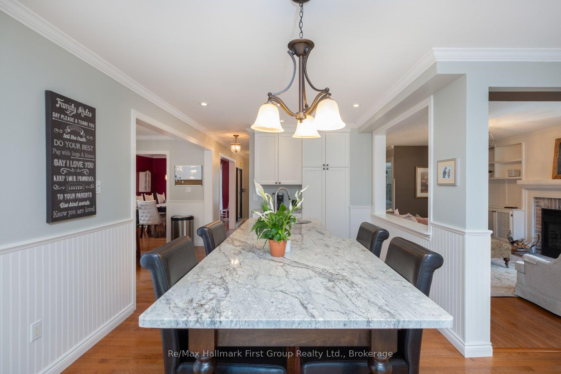 Photo 12 of 24 Strathmanor Drive, Clarington, Bowmanville — HOMEH
