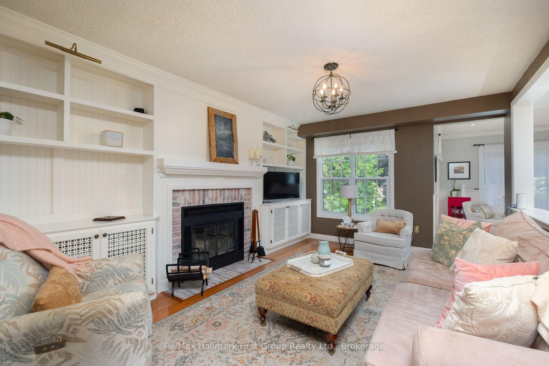Photo 14 of 24 Strathmanor Drive, Clarington, Bowmanville — HOMEH