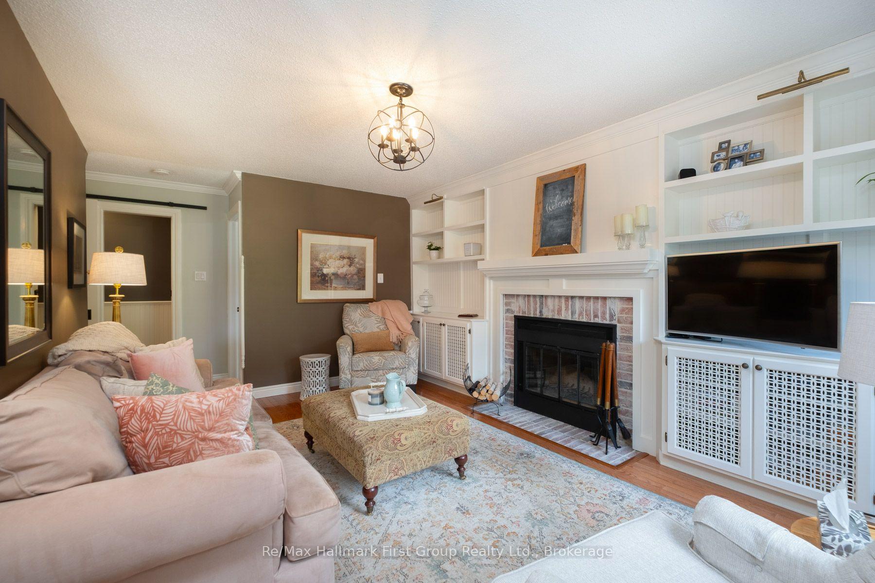 Photo 15 of 24 Strathmanor Drive, Clarington, Bowmanville — HOMEH