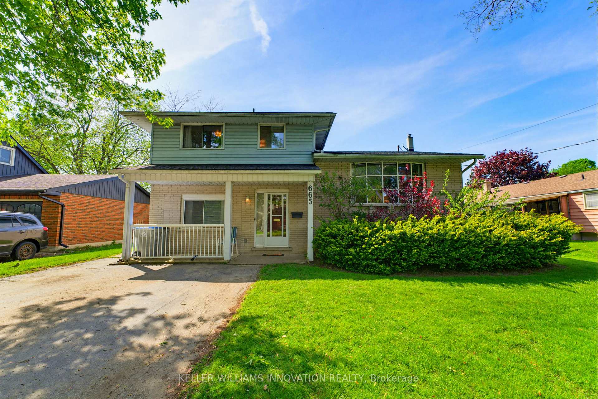 Front of 665 Richmond Avenue N