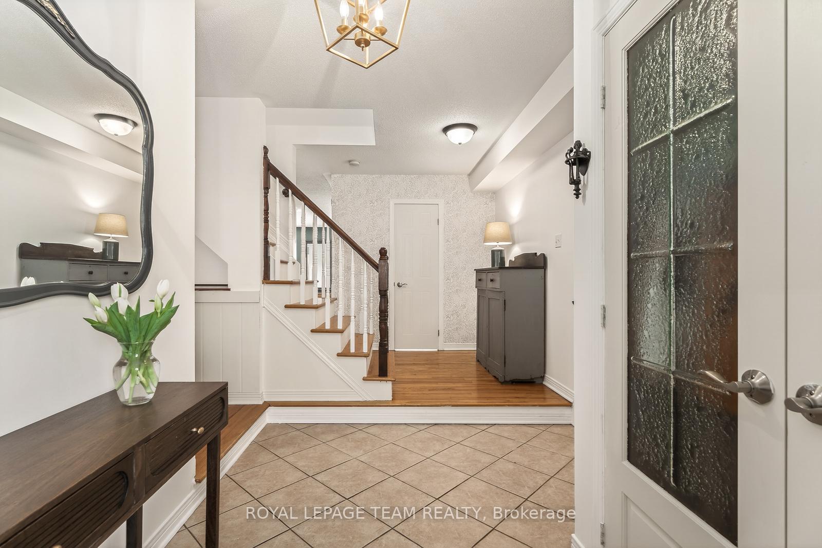 Photo 2 of 77 Armagh Way, Ottawa, Barrhaven - Longfields — HOMEH
