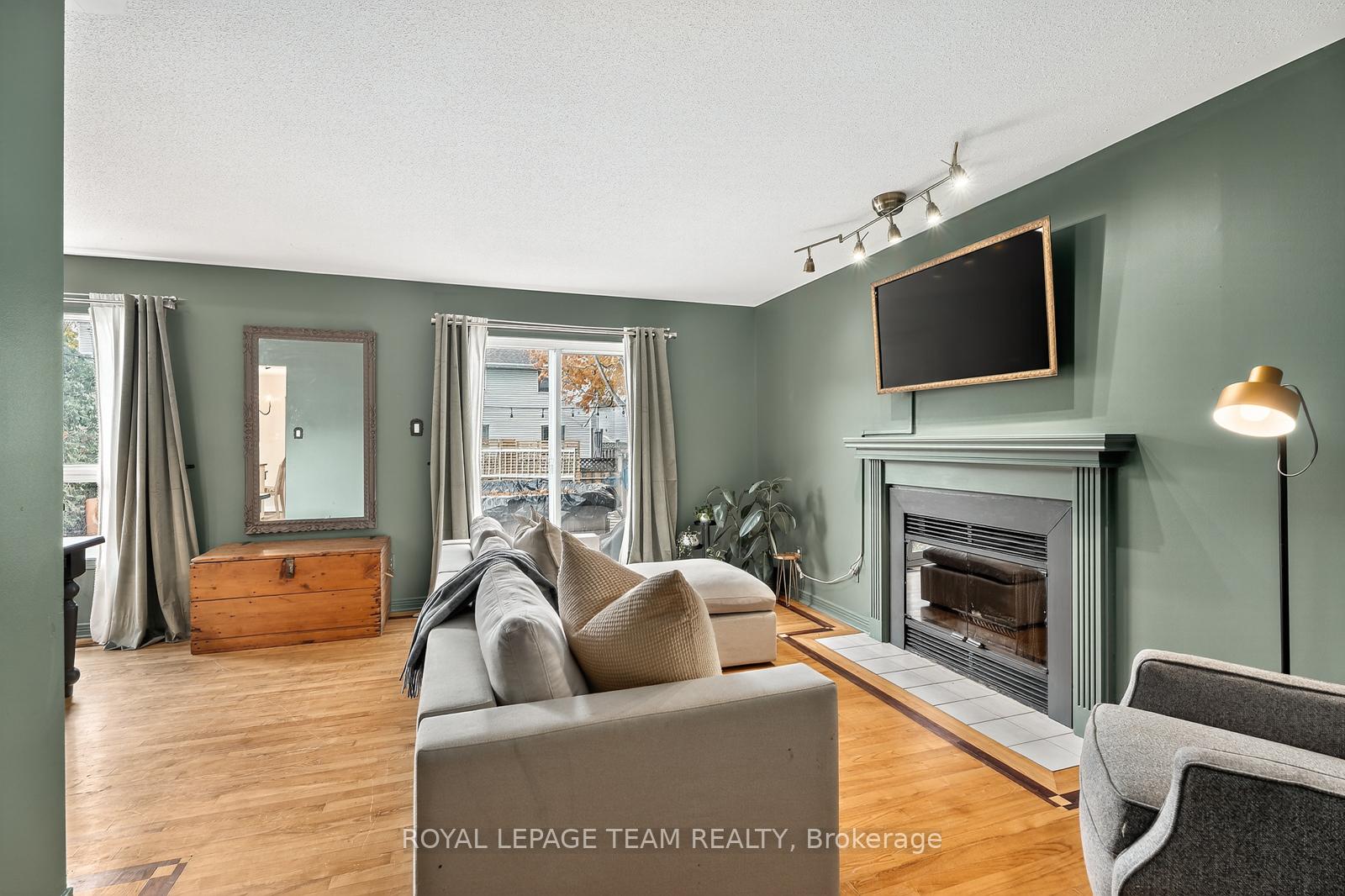 Photo 14 of 77 Armagh Way, Ottawa, Barrhaven - Longfields — HOMEH