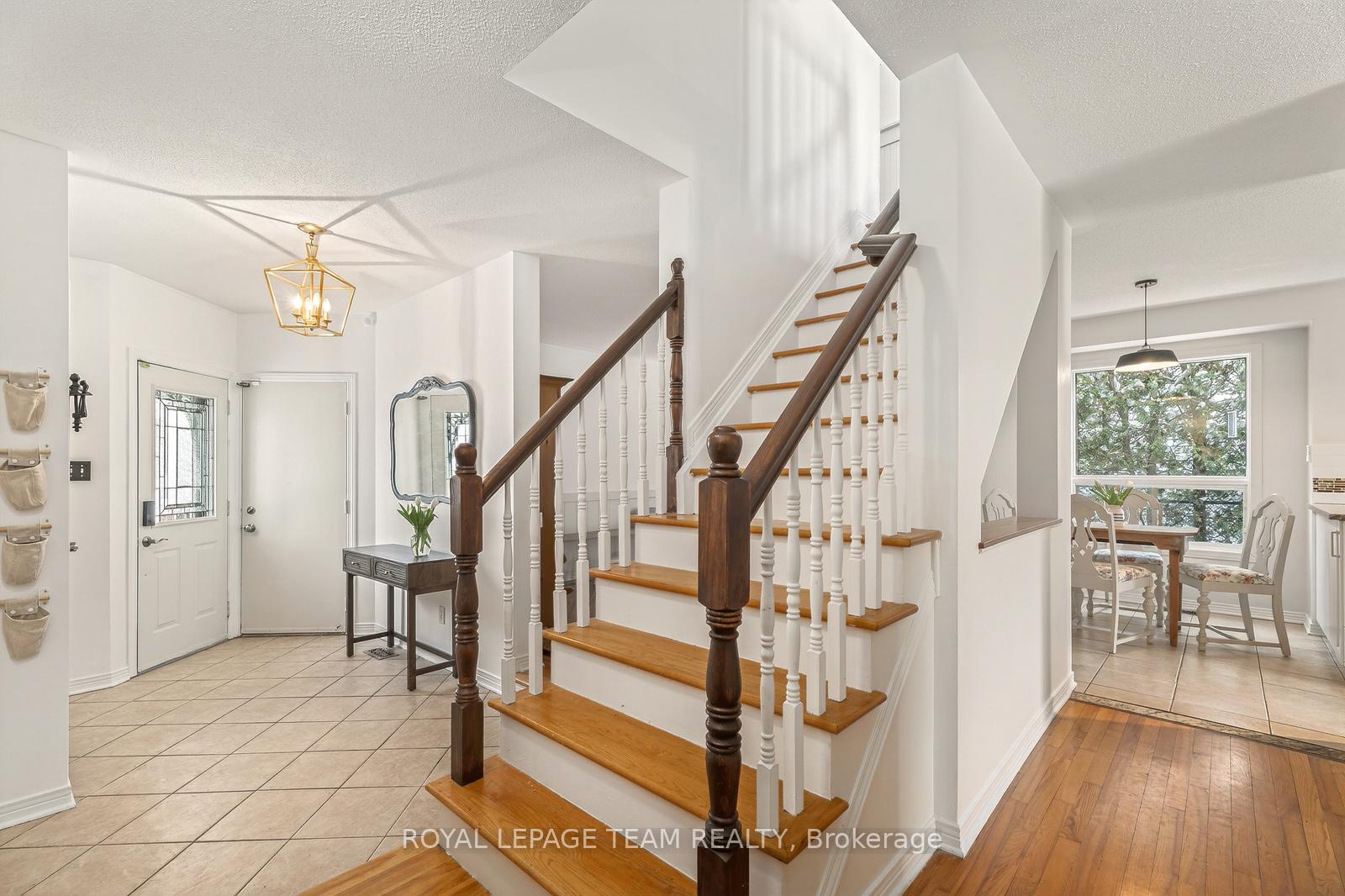Photo 17 of 77 Armagh Way, Ottawa, Barrhaven - Longfields — HOMEH