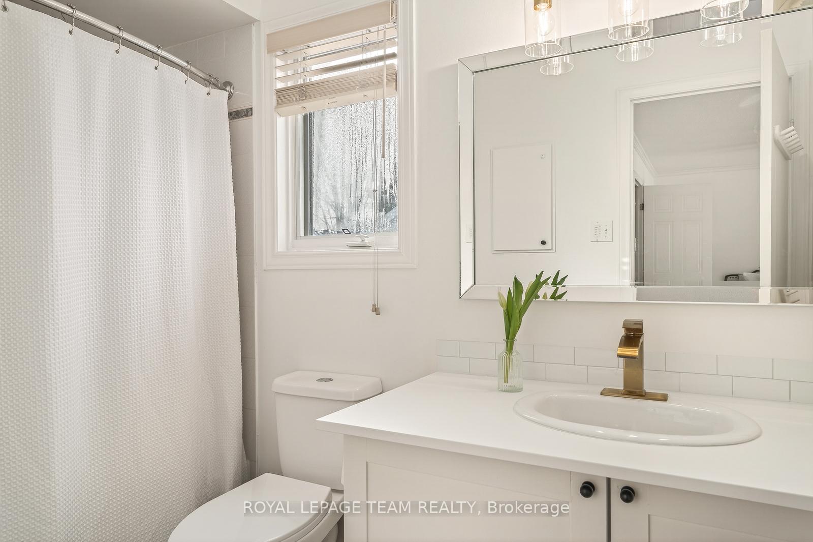 Photo 21 of 77 Armagh Way, Ottawa, Barrhaven - Longfields — HOMEH