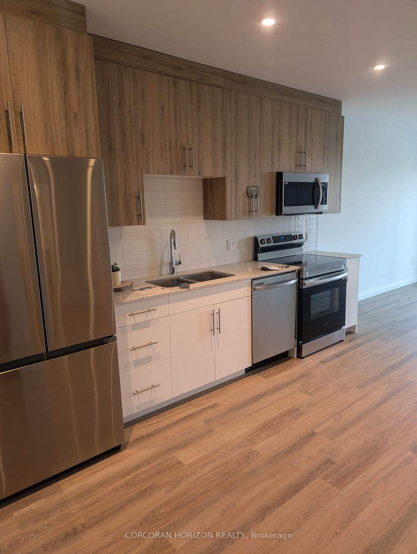 Photo 6 of Unit 819, 525 New Dundee Road, Kitchener, Doon South — HOMEH