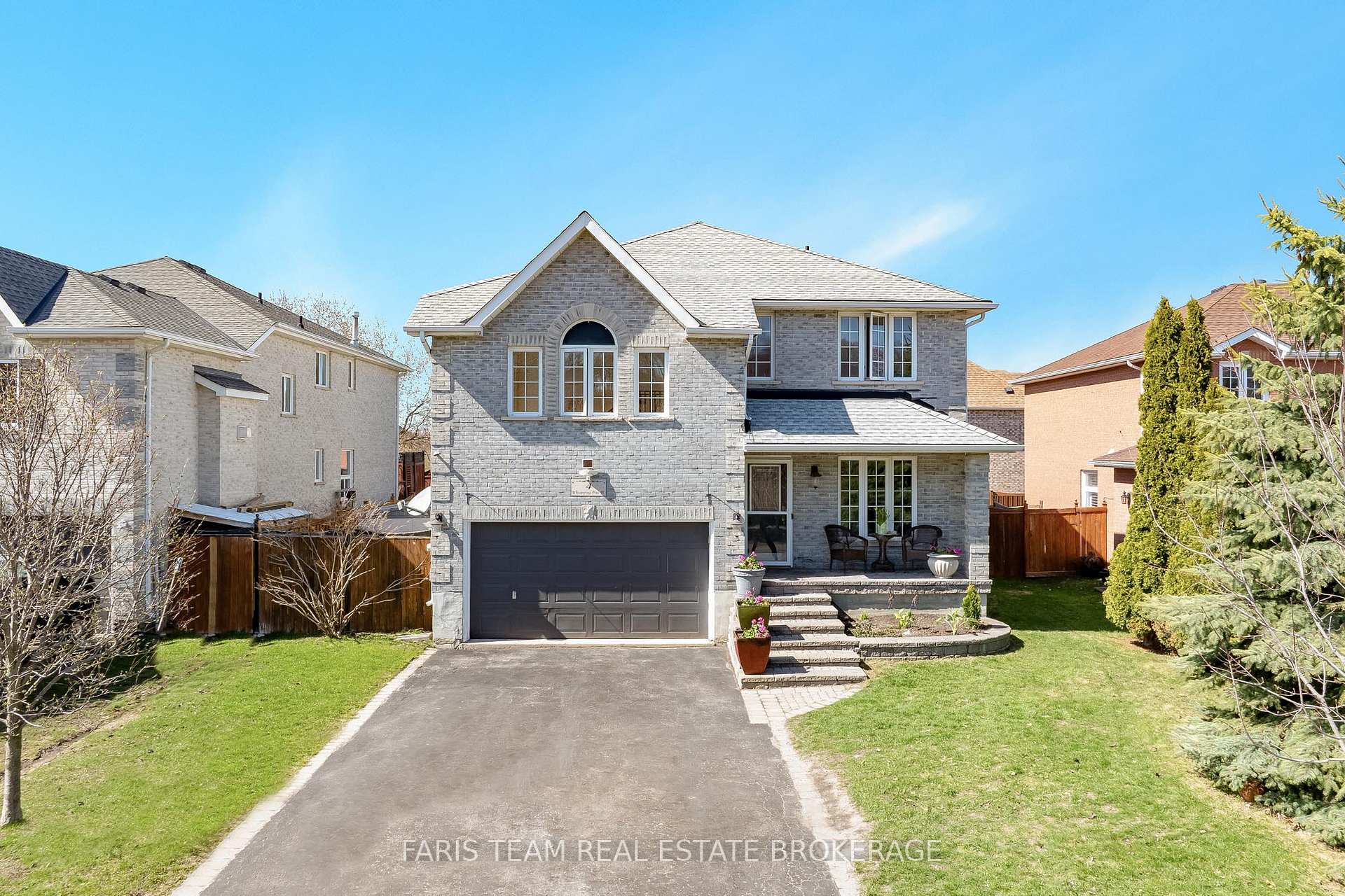 Photo 2 of 4 Whispering Pine Place, Barrie, Bayshore — HOMEH