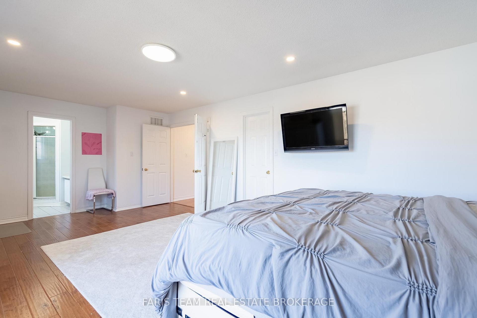 Photo 64 of 4 Whispering Pine Place, Barrie, Bayshore — HOMEH