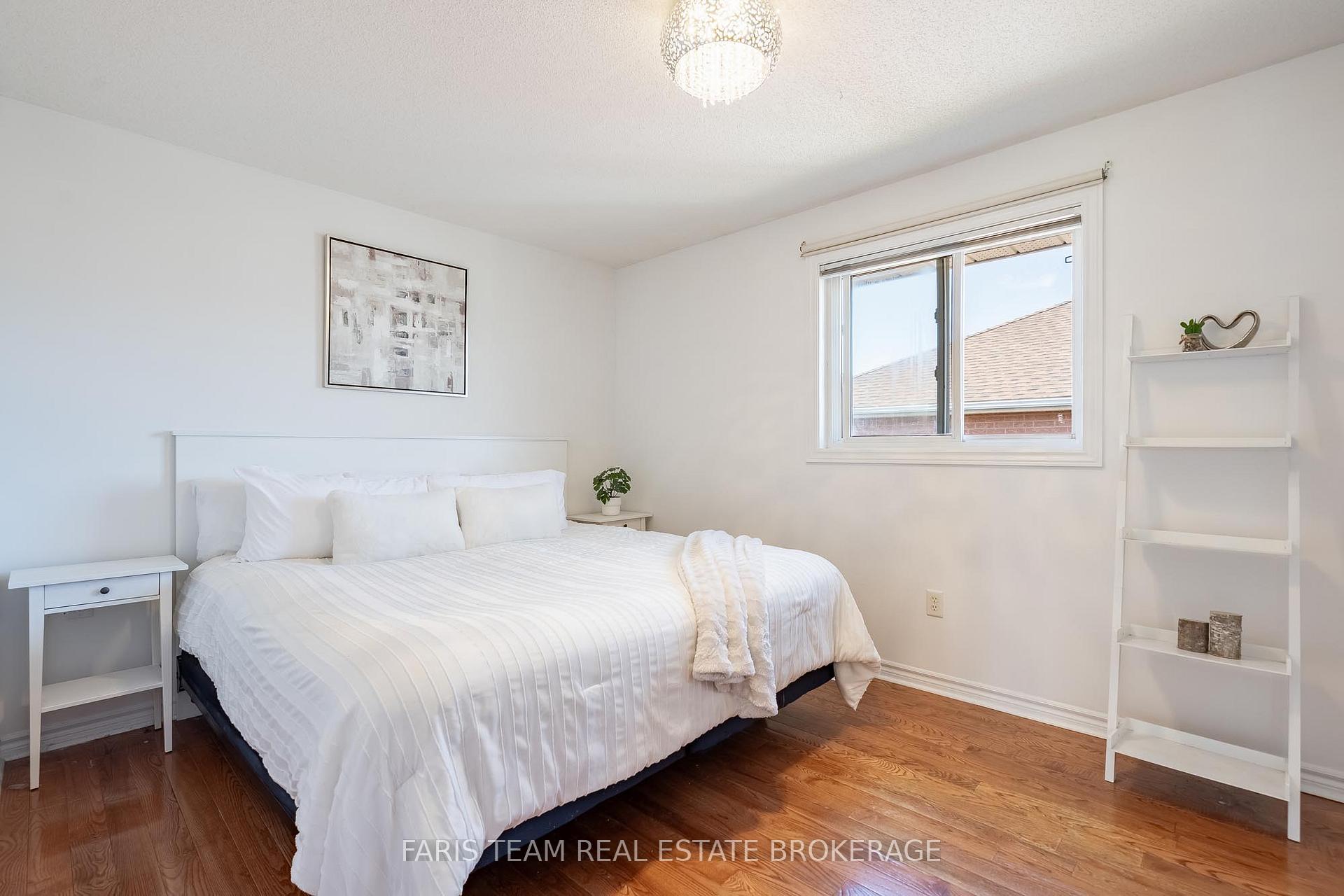 Photo 70 of 4 Whispering Pine Place, Barrie, Bayshore — HOMEH