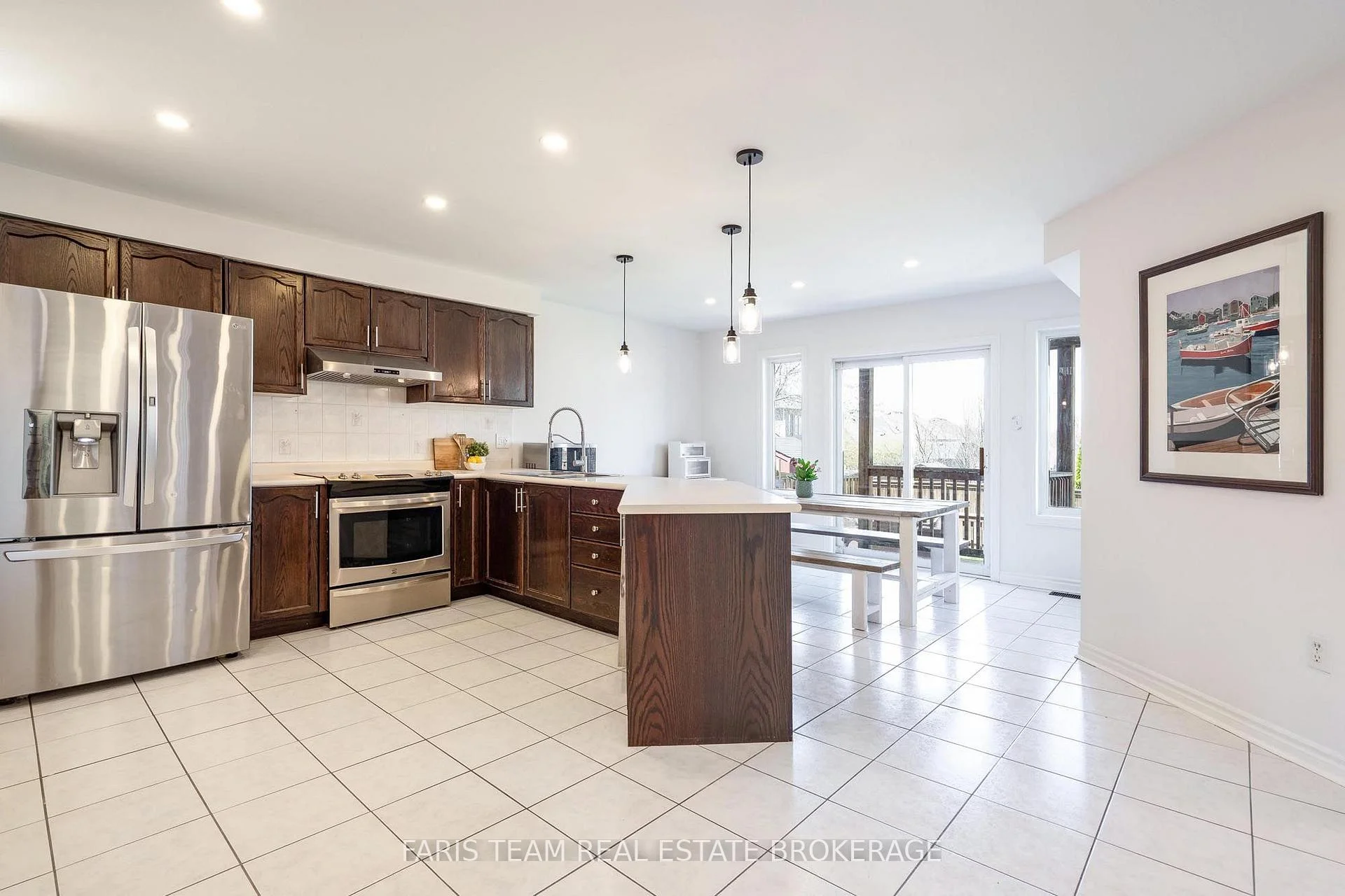 Photo 14 of 4 Whispering Pine Place, Barrie, Bayshore — HOMEH