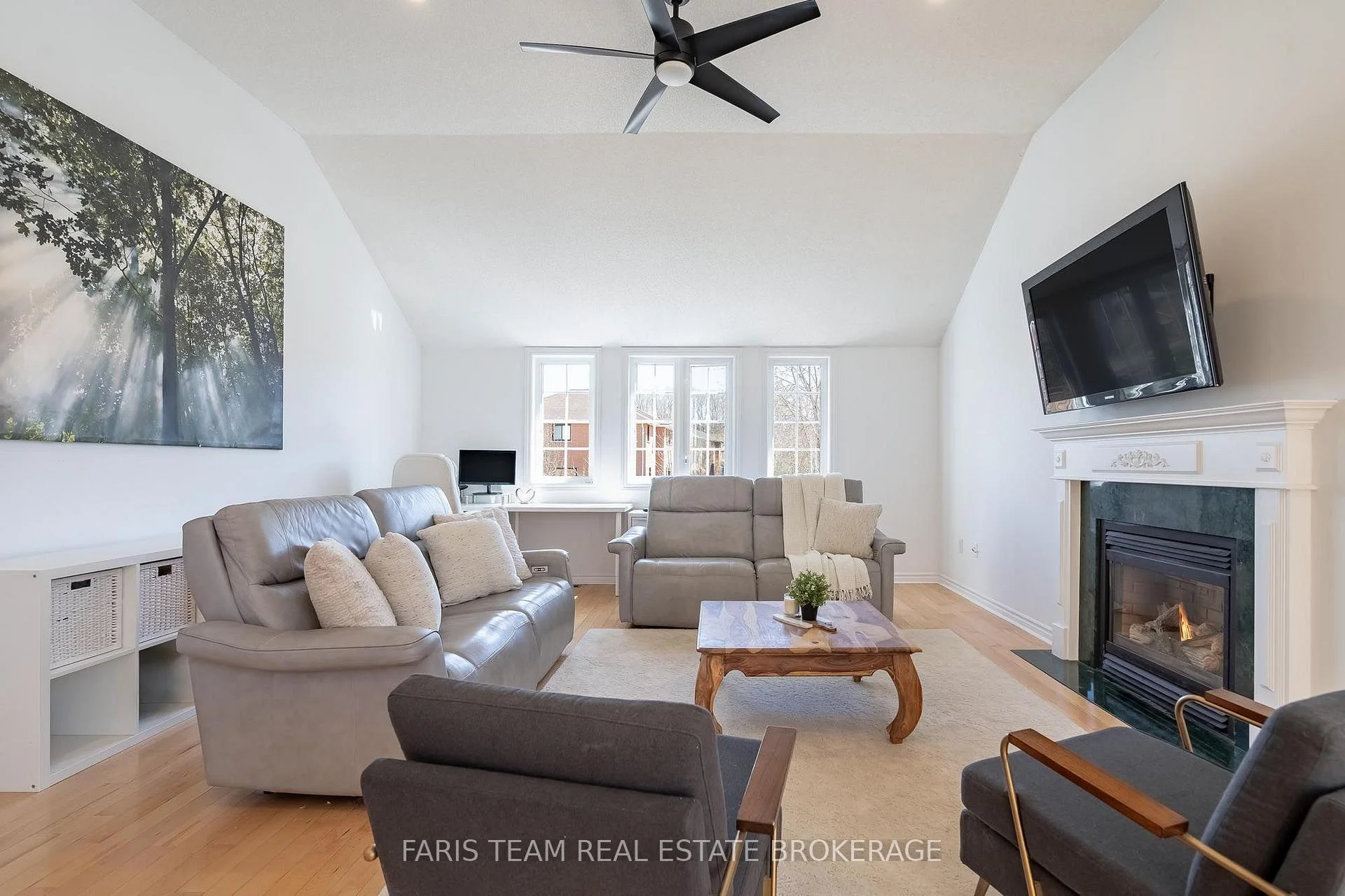 Photo 51 of 4 Whispering Pine Place, Barrie, Bayshore — HOMEH
