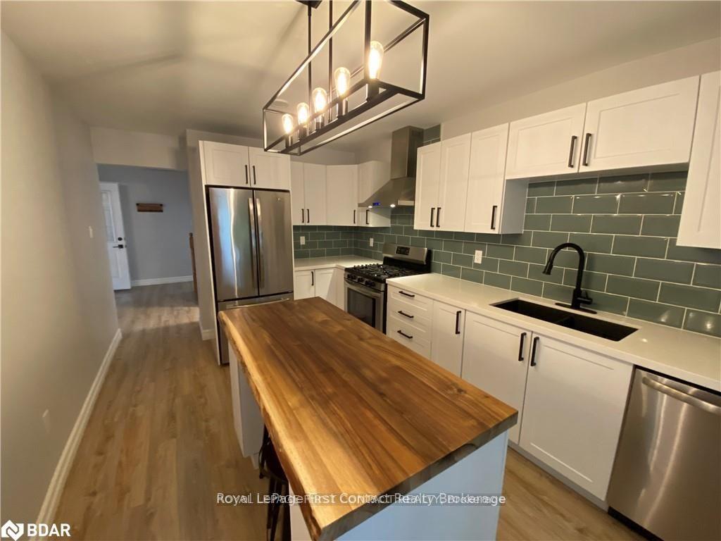 Photo 5 of 41 Copeman Crescent, Barrie, Painswick North — HOMEH