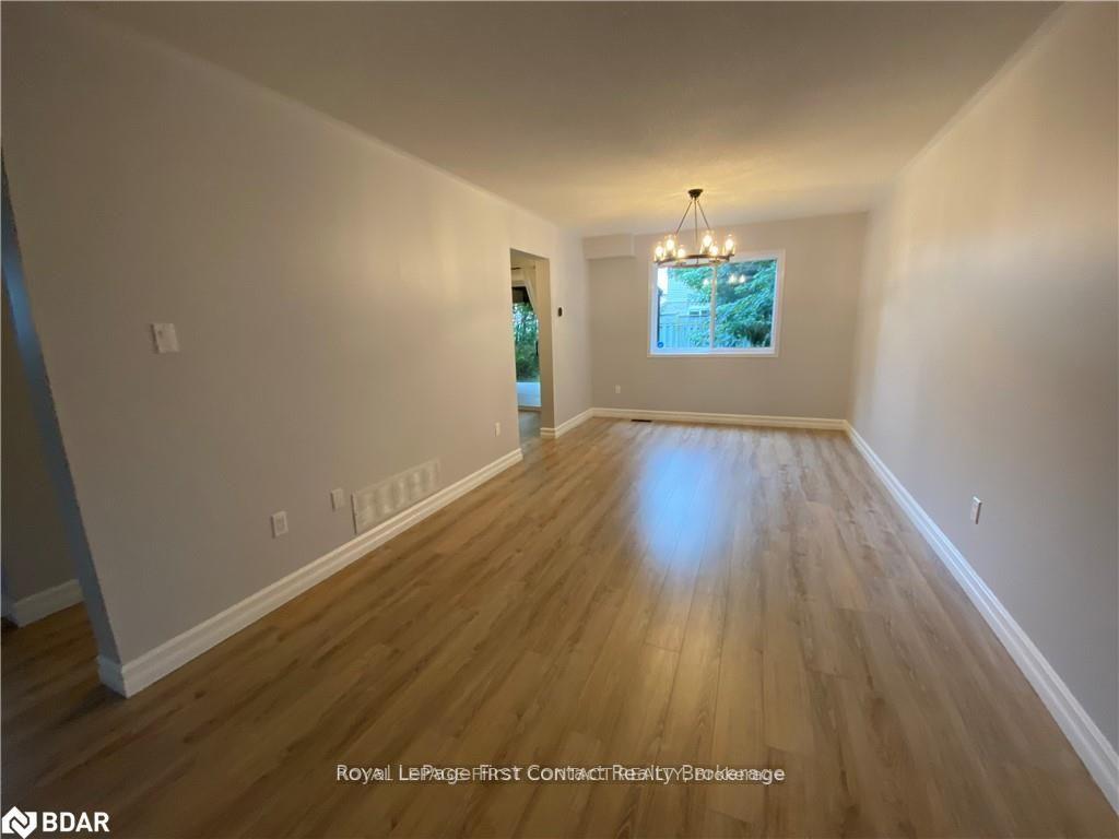 Photo 6 of 41 Copeman Crescent, Barrie, Painswick North — HOMEH